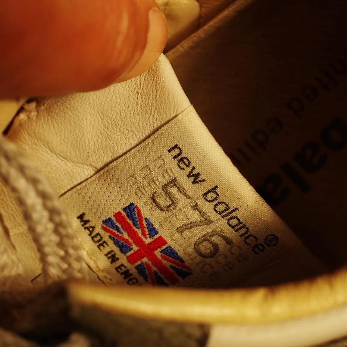 愛媛県　T様　New Balance576　ヒールカップ交換