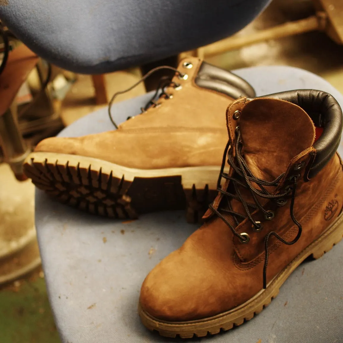 新潟県　U様　Timberland　履き口スポンジ表皮張り替...