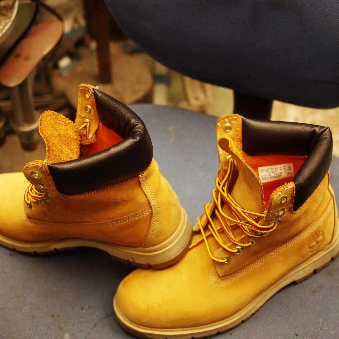 千葉県　U様　Timberland　履き口スポンジ表皮張替え