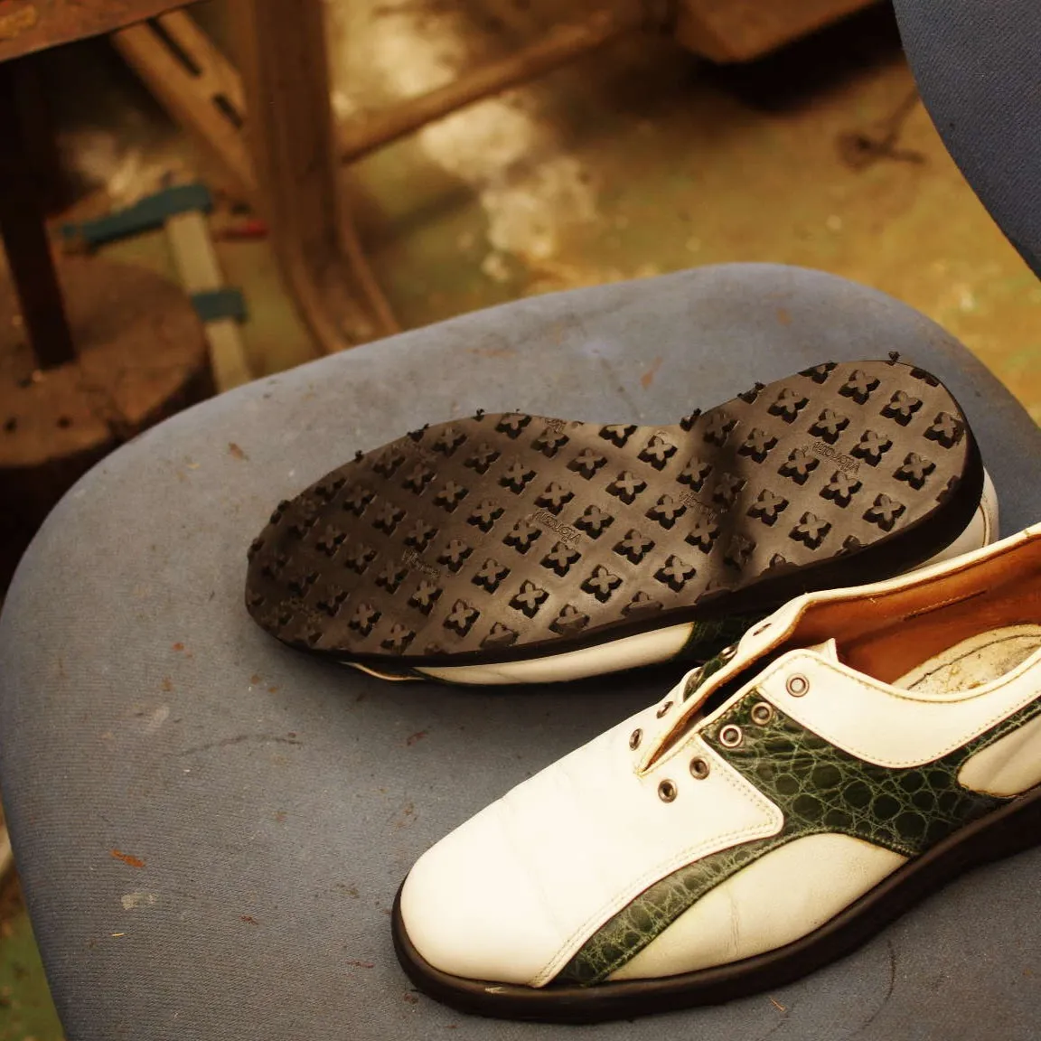 東京都　F様　FootJoy　ICON　スパイクレス化オール...