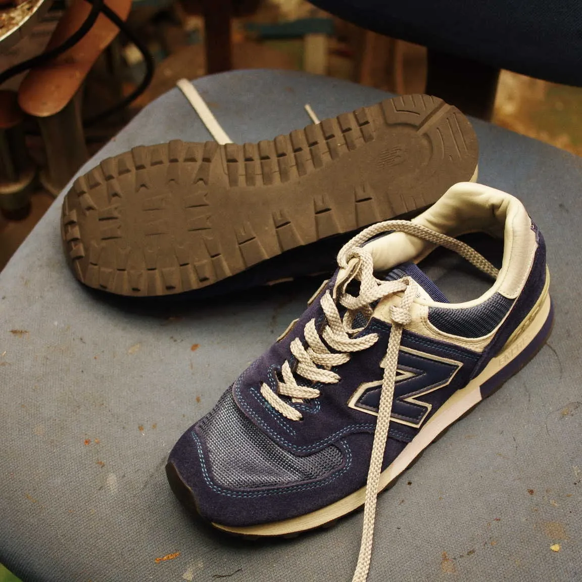 大阪府　K様　New Balance　576　靴底交換