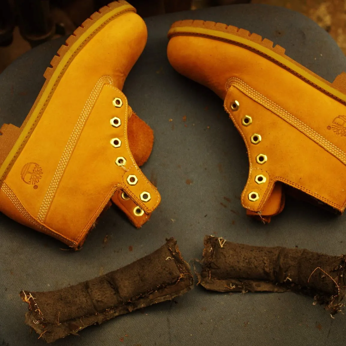 埼玉県　A様　Timberland　履き口スポンジ表皮張替え