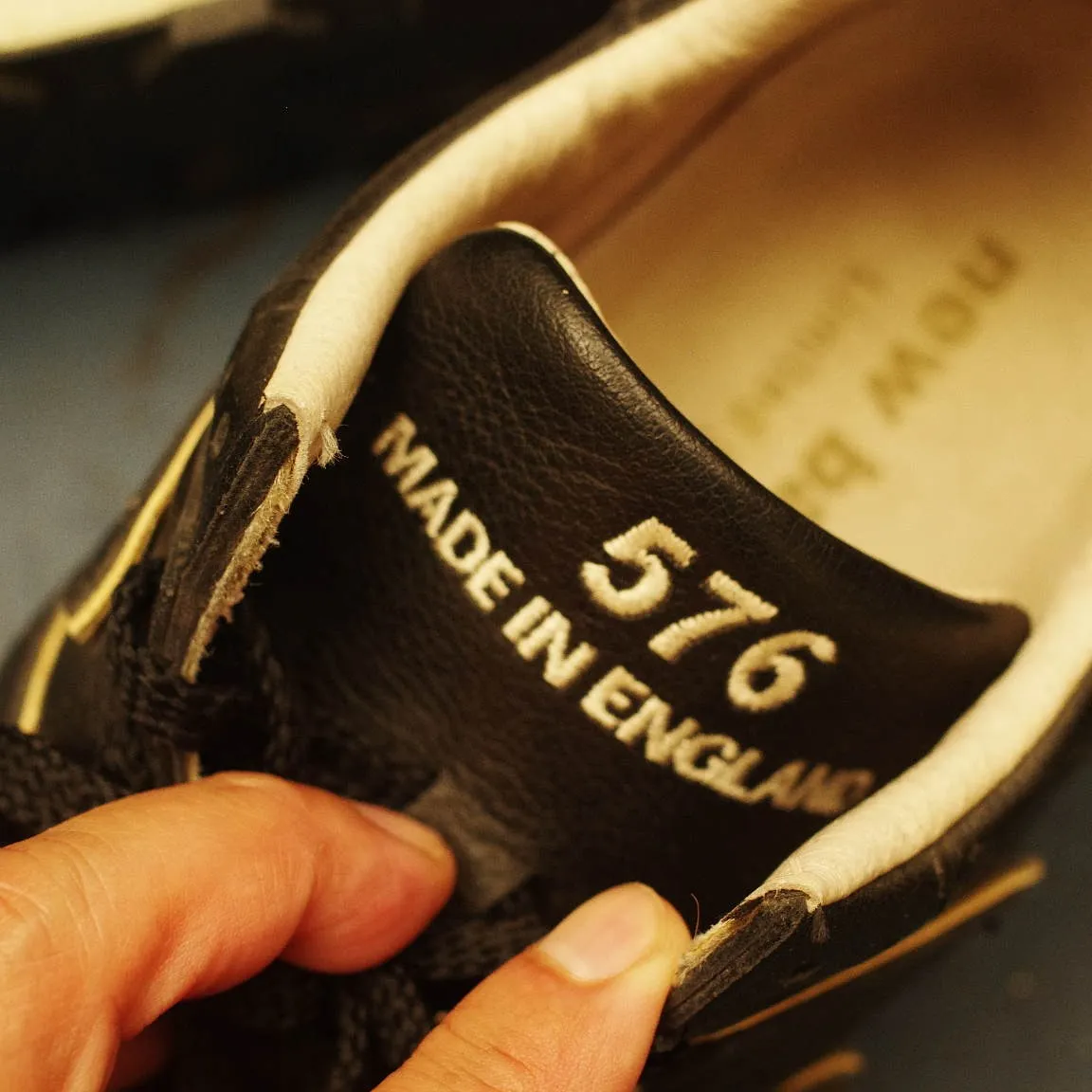 茨城県　T様　New Balance　576　ヒールカップ交...