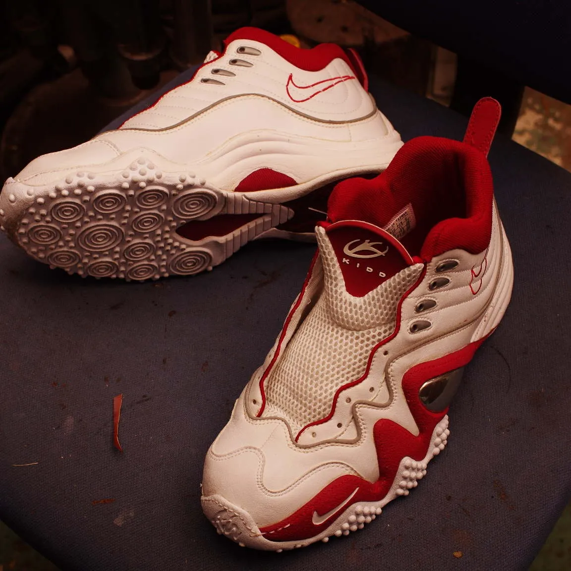 秋田県　I様　NIKE　AirZoom　底剥がれ修理