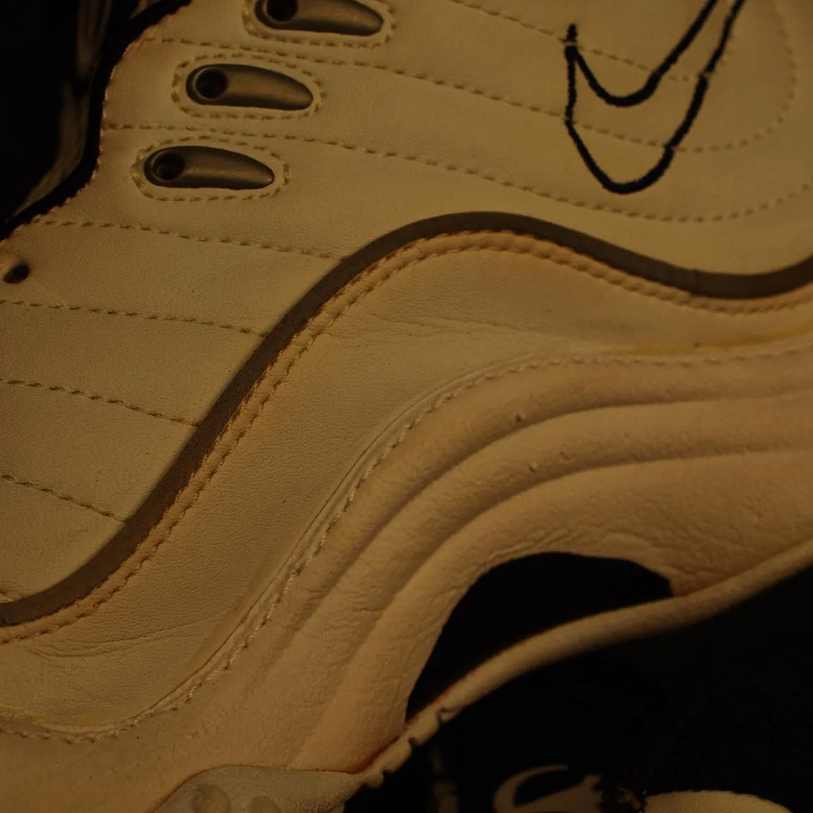 秋田県 I様 NIKE AirZoom Flight5底剥が...
