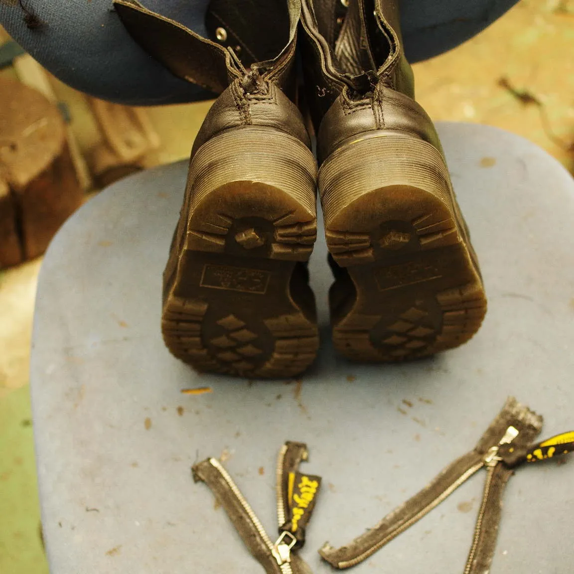 鹿児島県 T様 ドクターマーチン ブーツ ファスナー交換