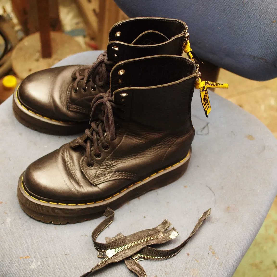 鹿児島県 T様 ドクターマーチン ブーツ ファスナー交換