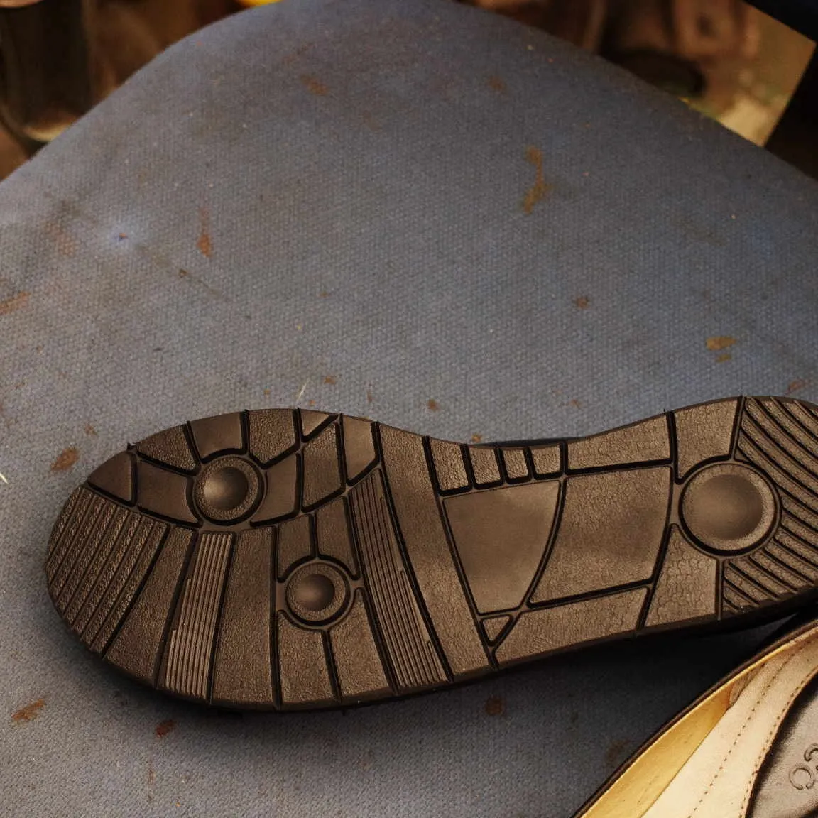 茨城県 H様 ECCO バレエパンプスオールソール交換修理