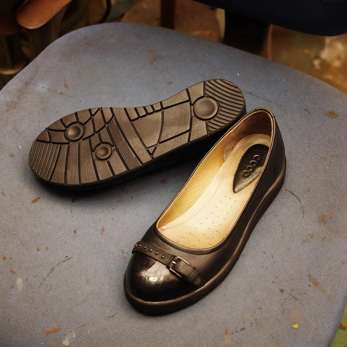 茨城県 H様 ECCO バレエパンプスオールソール交換修理