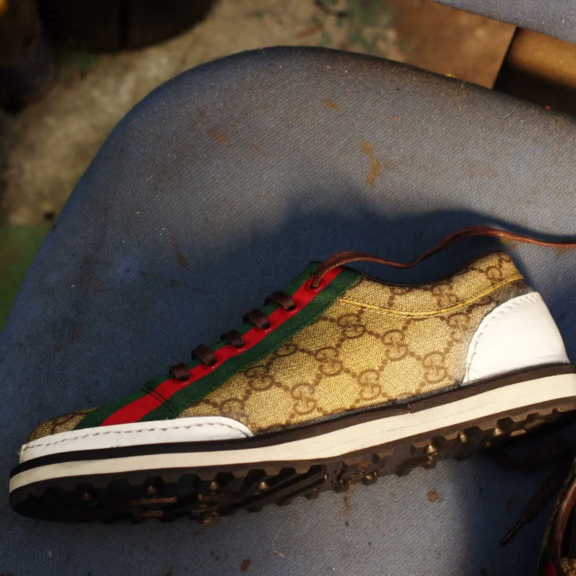 愛媛県 G様 GUCCI スニーカーオールソール交換修理