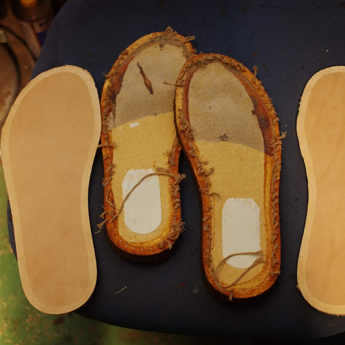 石川県 H様 Clarks デザートトレック オールソール交...