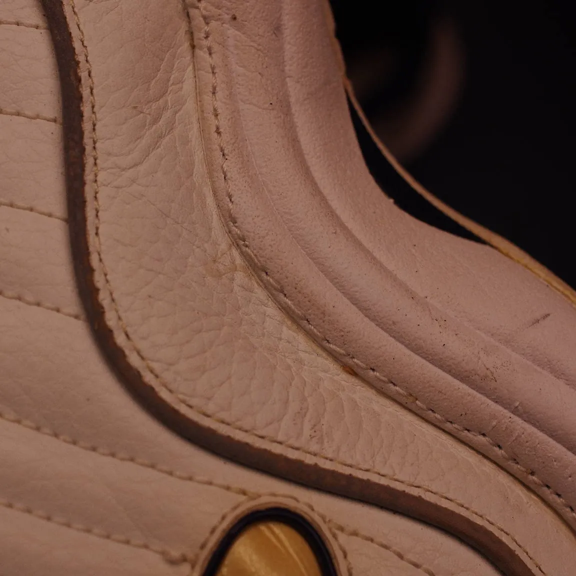 北海道 A様 NIKE AirZoom 底剥がれ修理