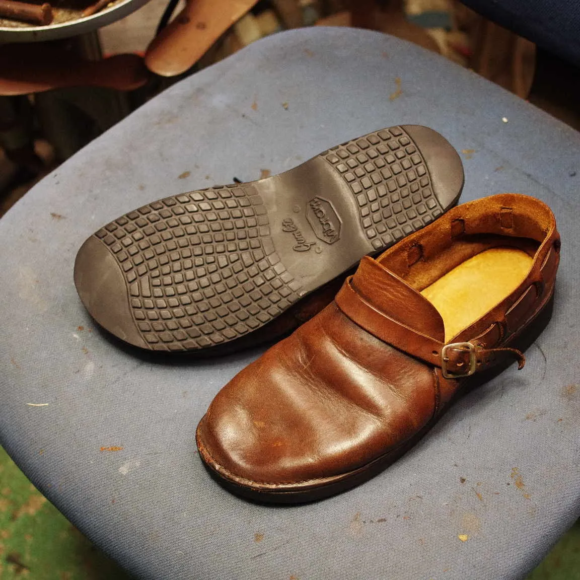 兵庫県 A様 オーロラシューズソール張替え