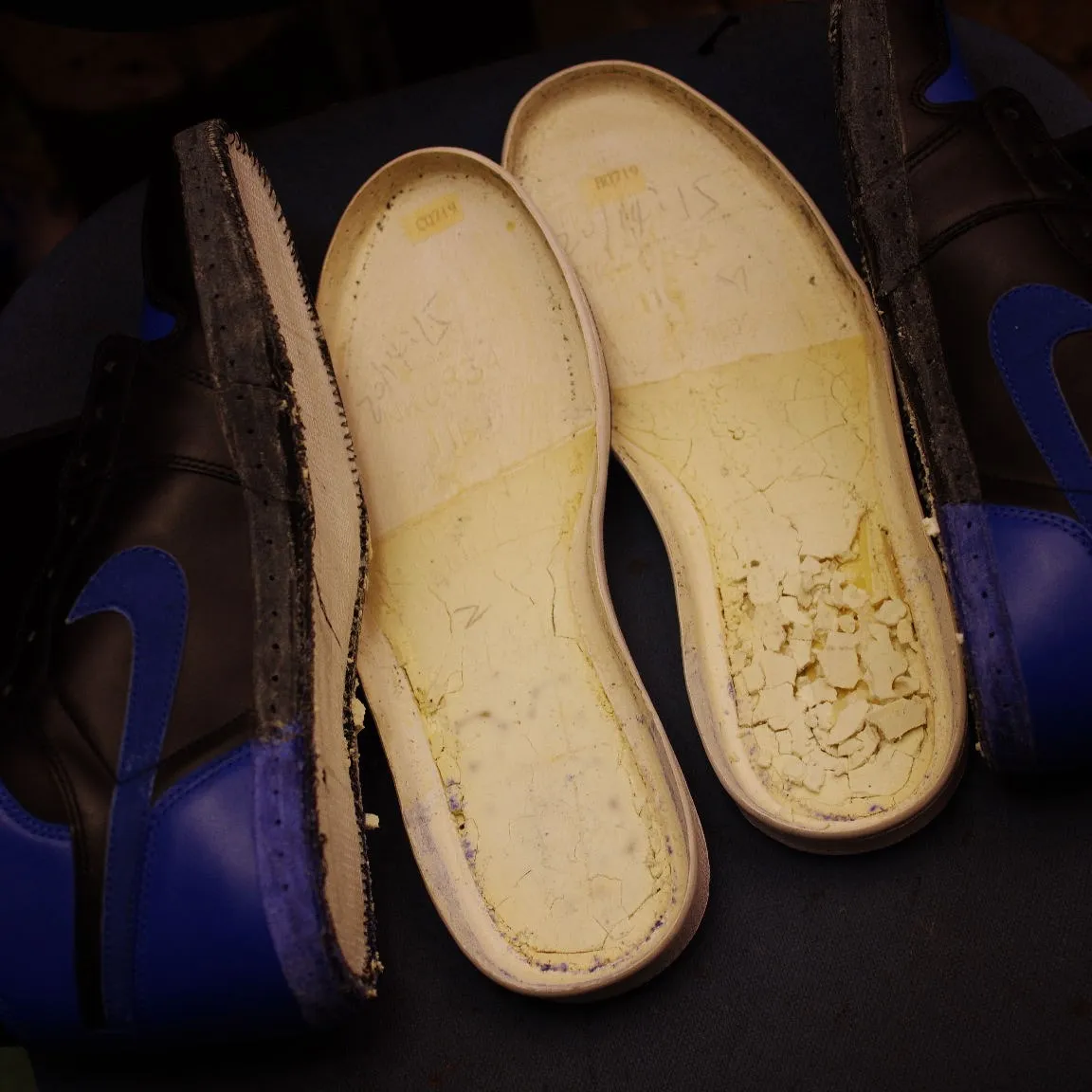 広島県 M様 NIKE エア・ジョーダン1 ソール内クッショ...