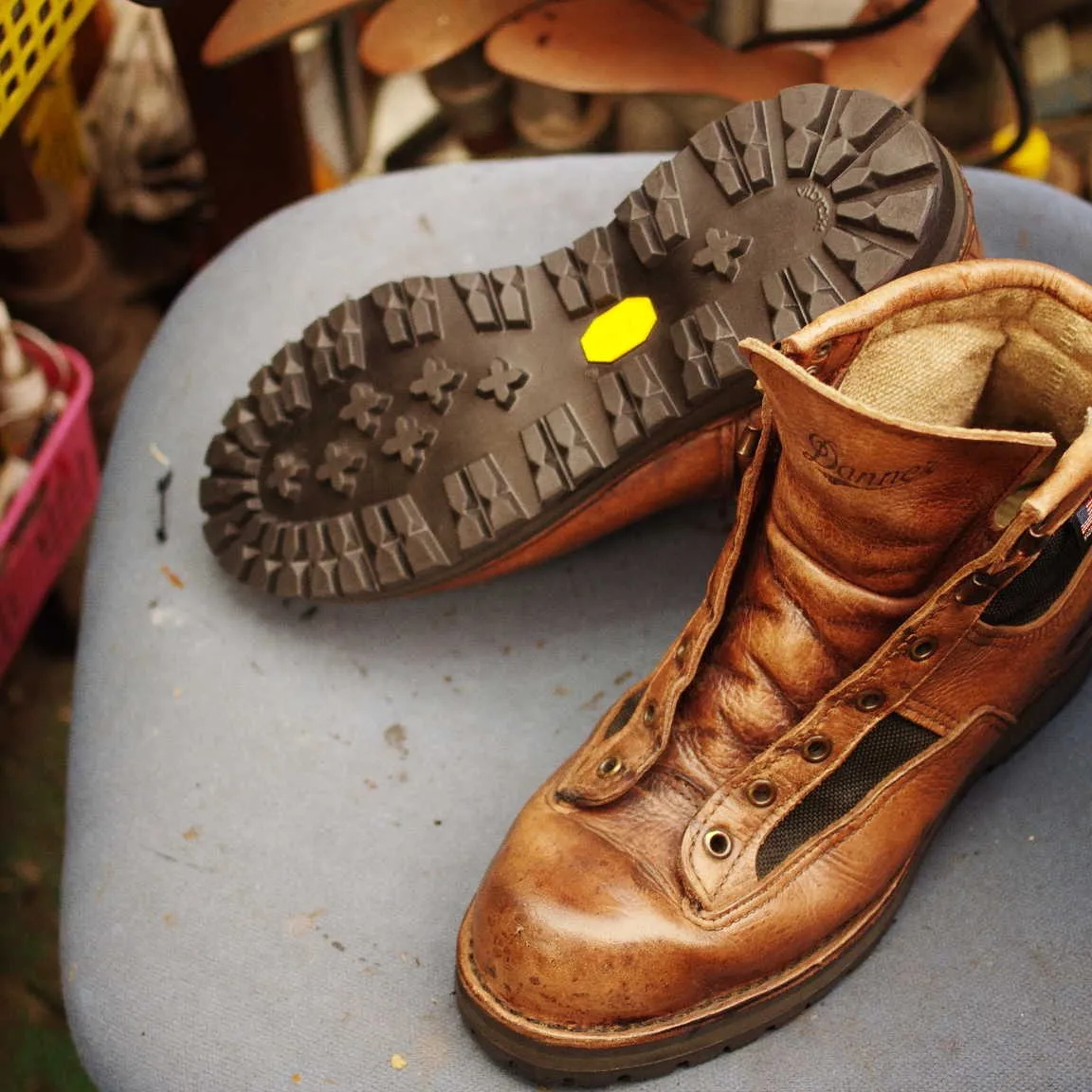 総社市 S様 Danner ソール張替え