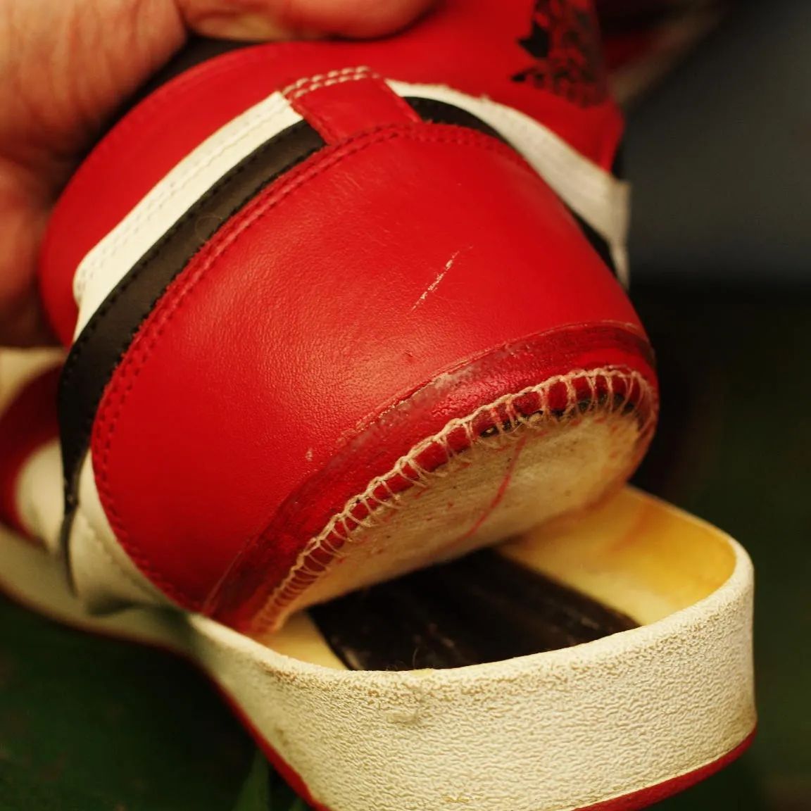 倉敷市 H様 NIKE エア・ジョーダン1.5 ソール剥がれ...