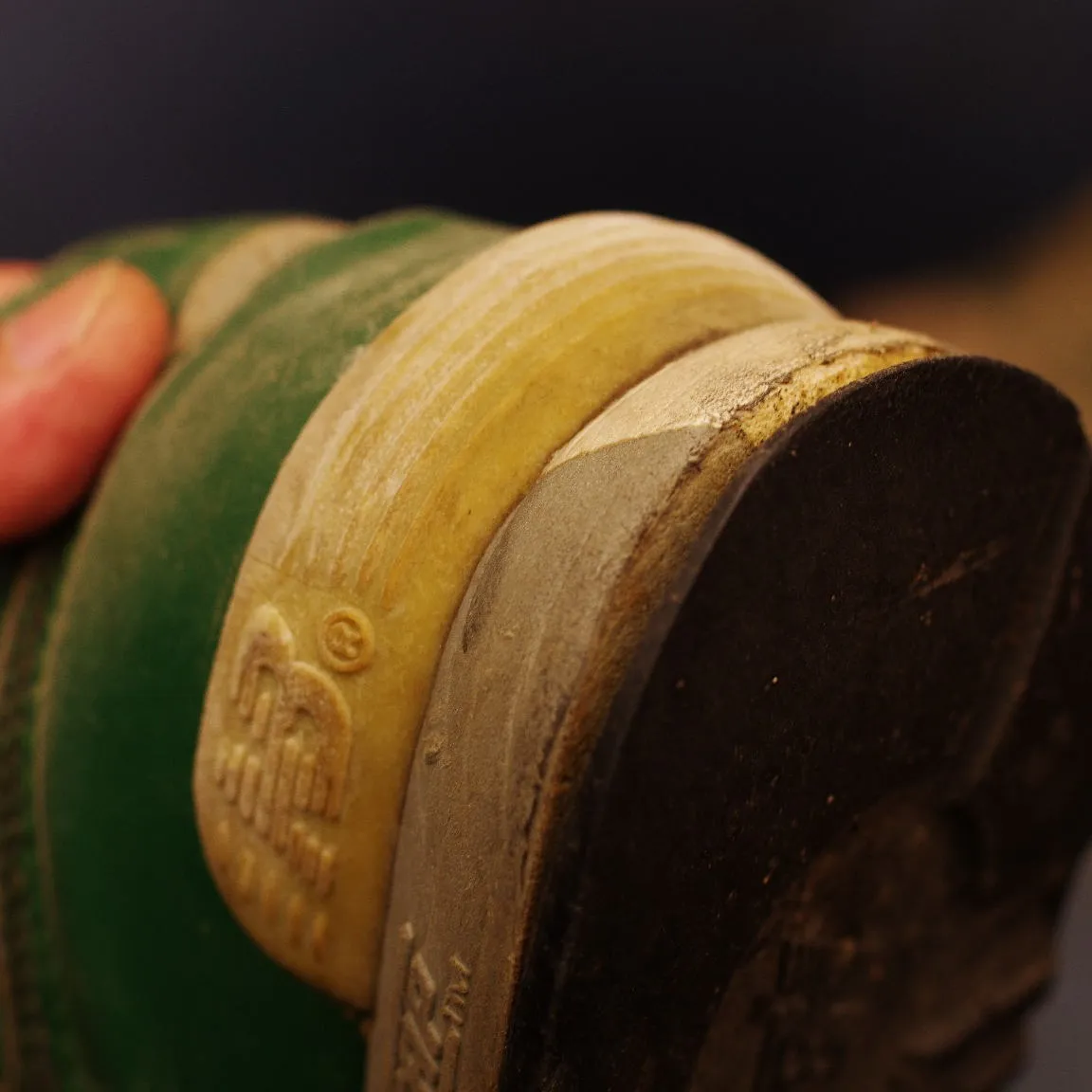 神奈川県 N様 ニューバランス576 ヒールカップ交換とアウ...