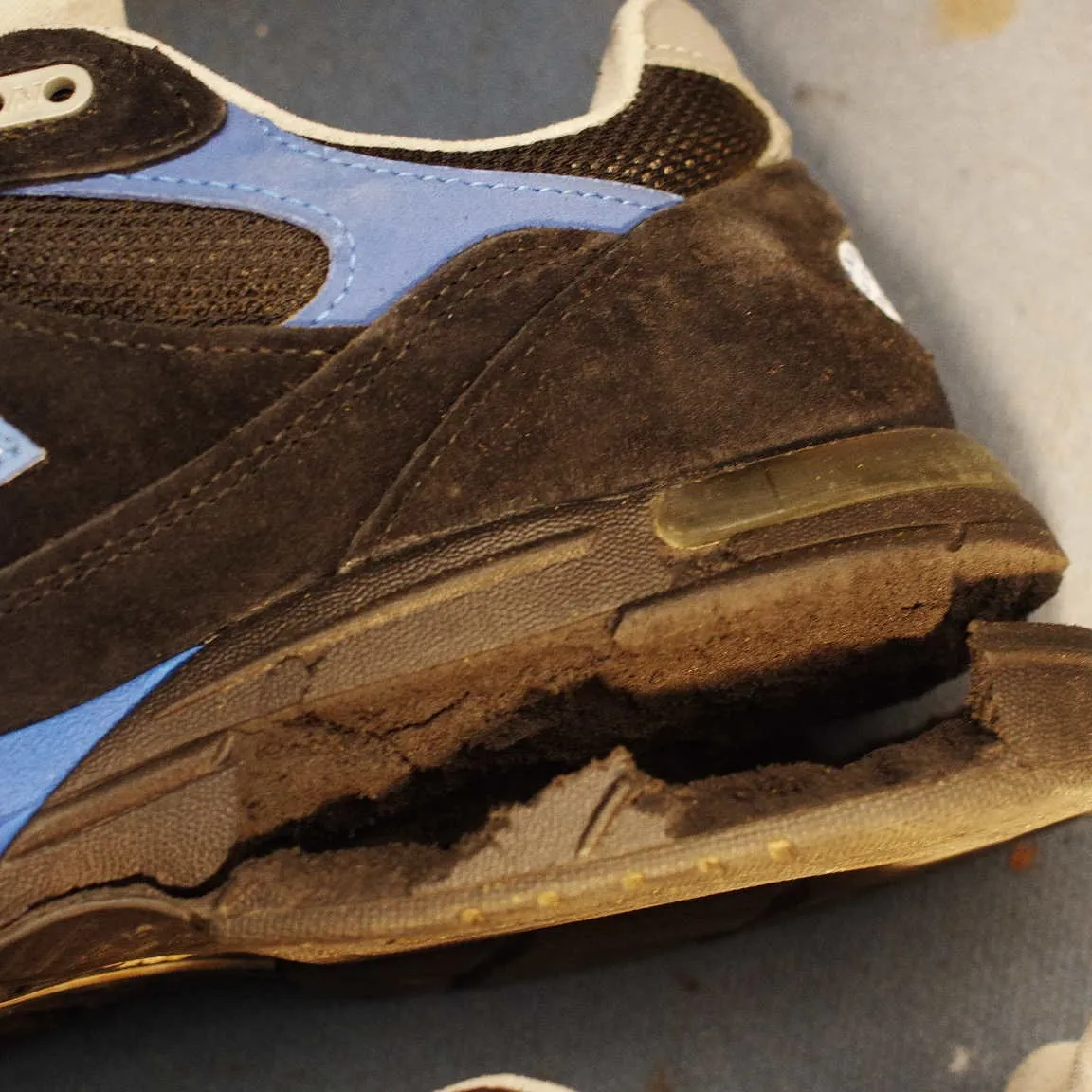 総社市 I様 ニューバランス993 オールソール交換修理