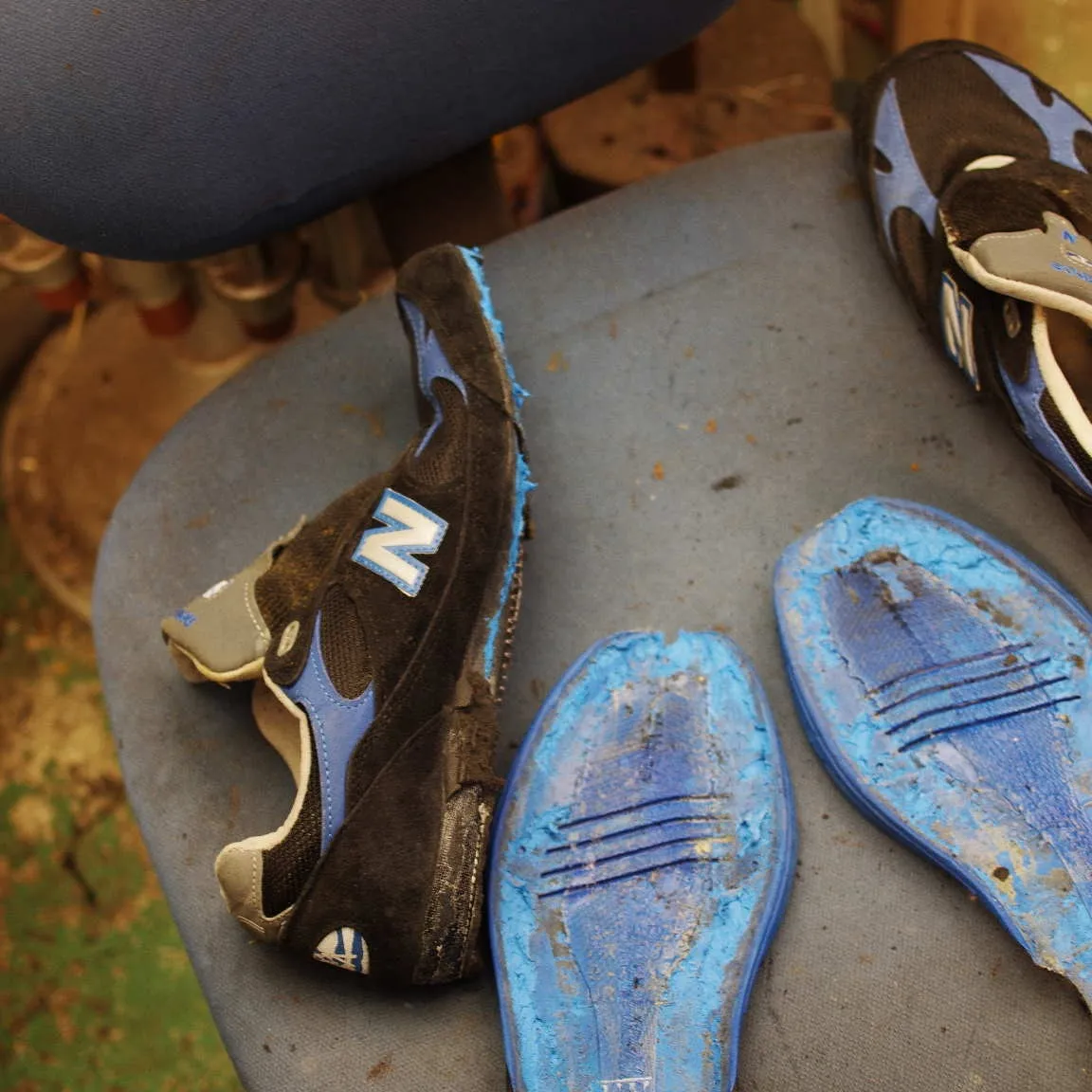 総社市 I様 ニューバランス993 オールソール交換修理