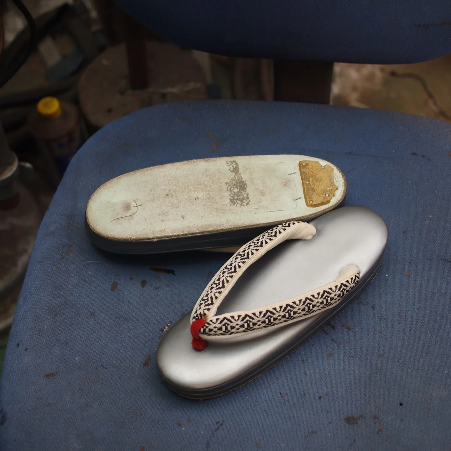 浅口市　鴨方町　M様　和ゾーリ　かかとゴム交換