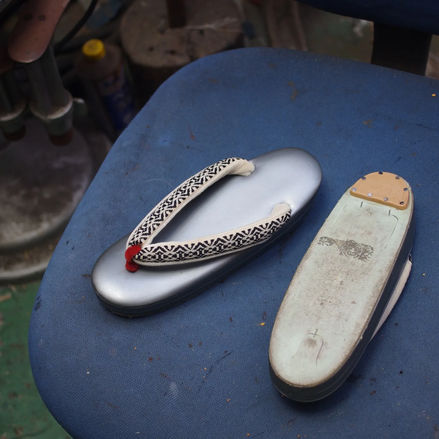 浅口市　鴨方町　M様　和ゾーリ　かかとゴム交換