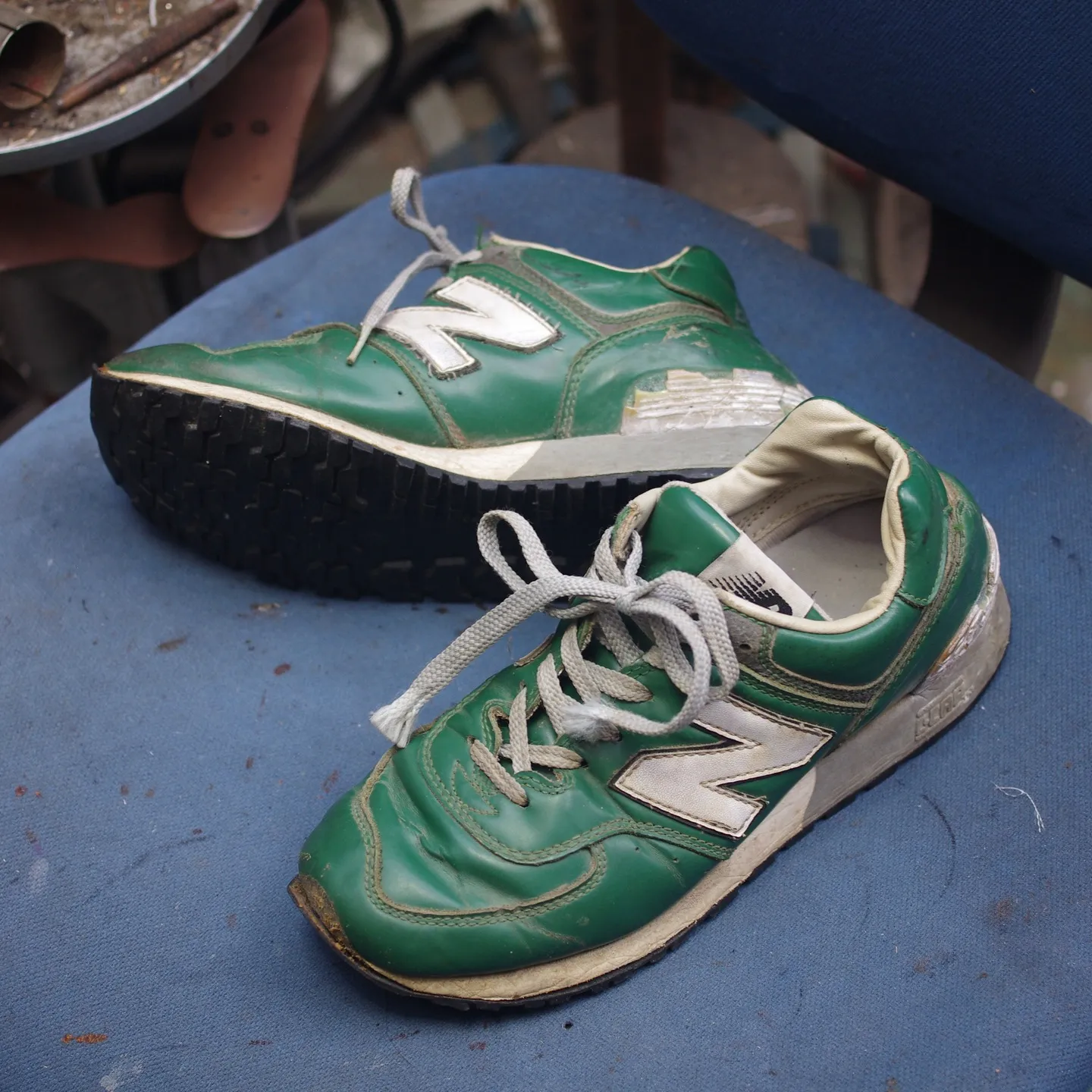 静岡県　M様　ニューバランス576　ヒールカップ交換