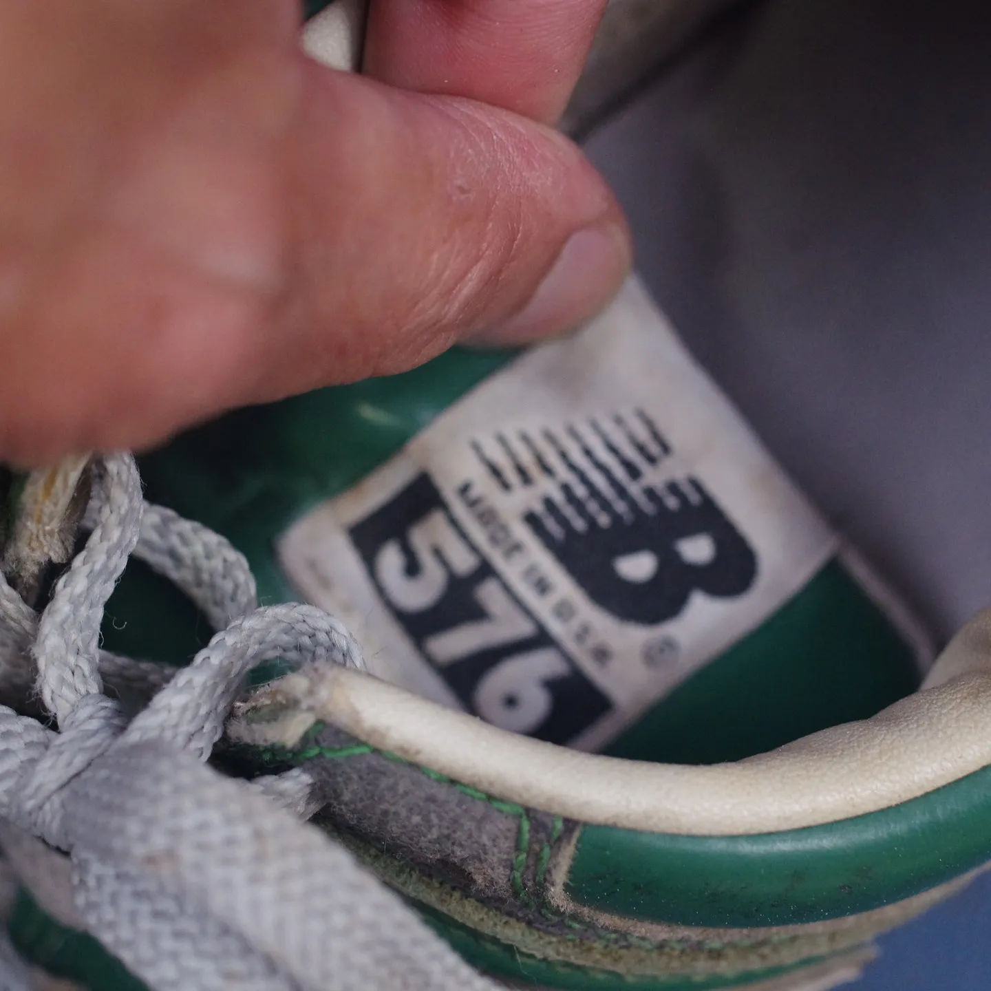 静岡県 M様 ニューバランス576 ヒールカップ交換