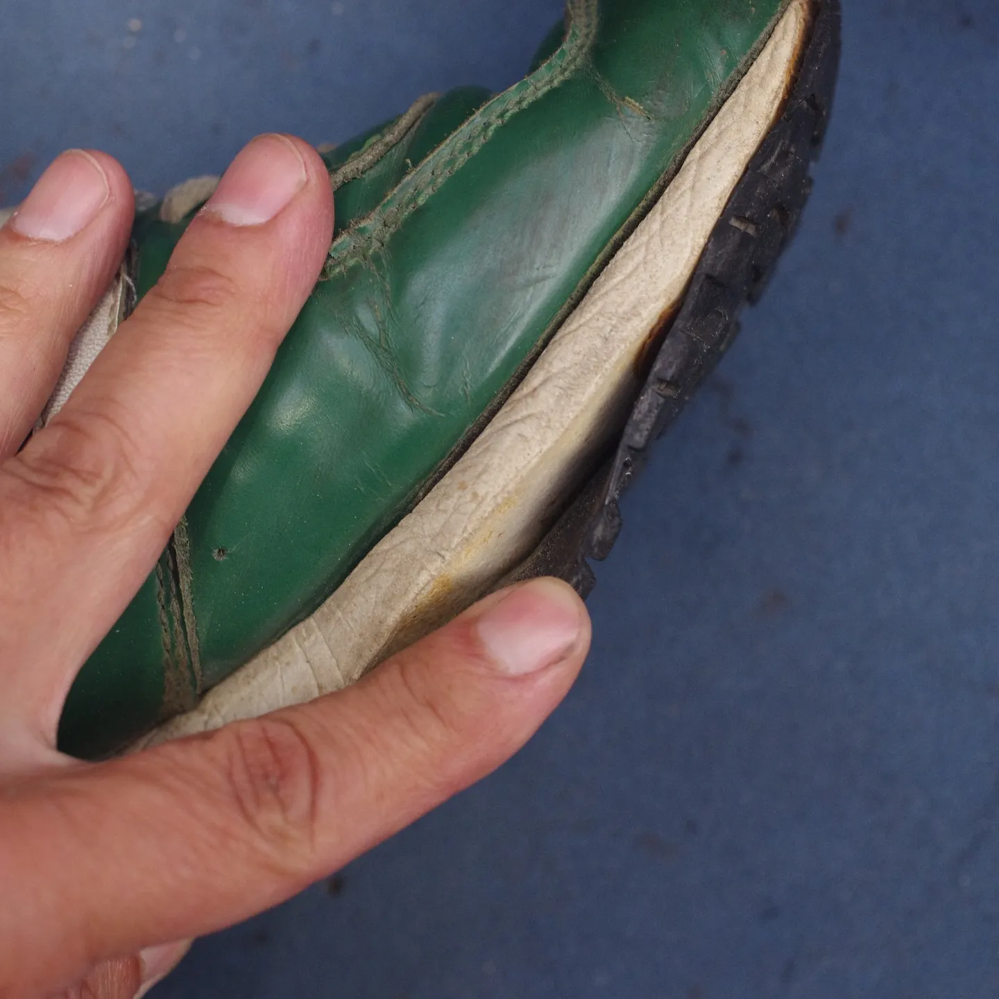 静岡県 M様 ニューバランス576 ヒールカップ交換