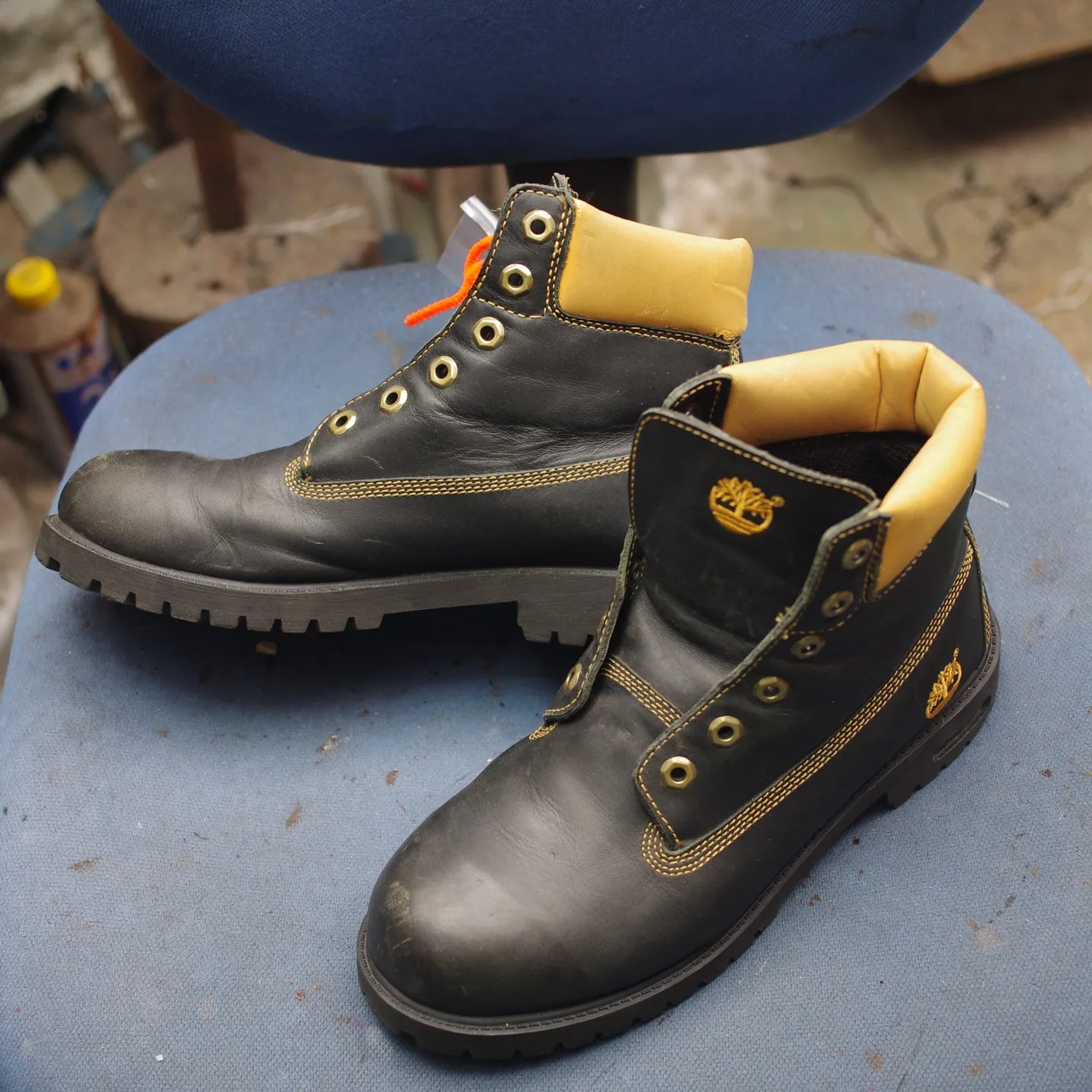 東京都　K様　Timberland　履き口スポンジ表皮張り替...