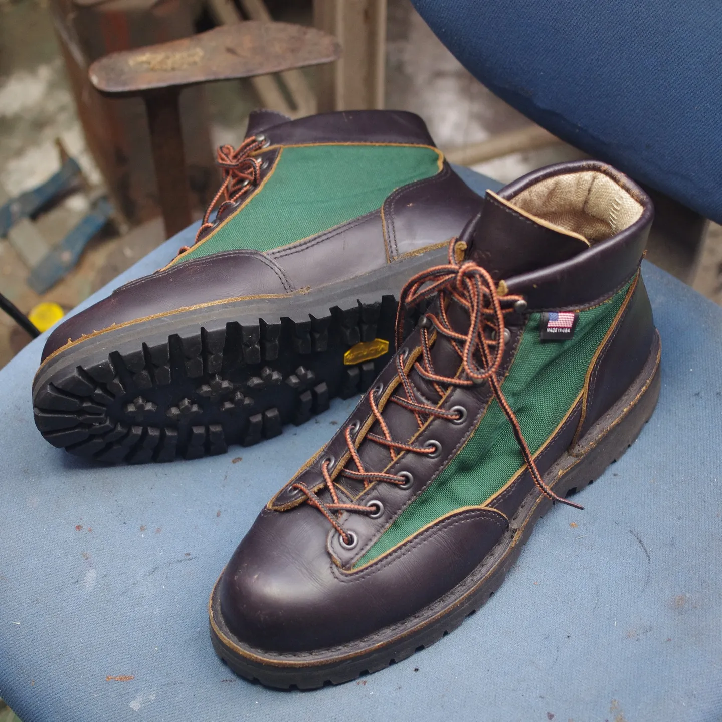 北海道　K様　Danner　LIGHTアウトソール交換修理　...