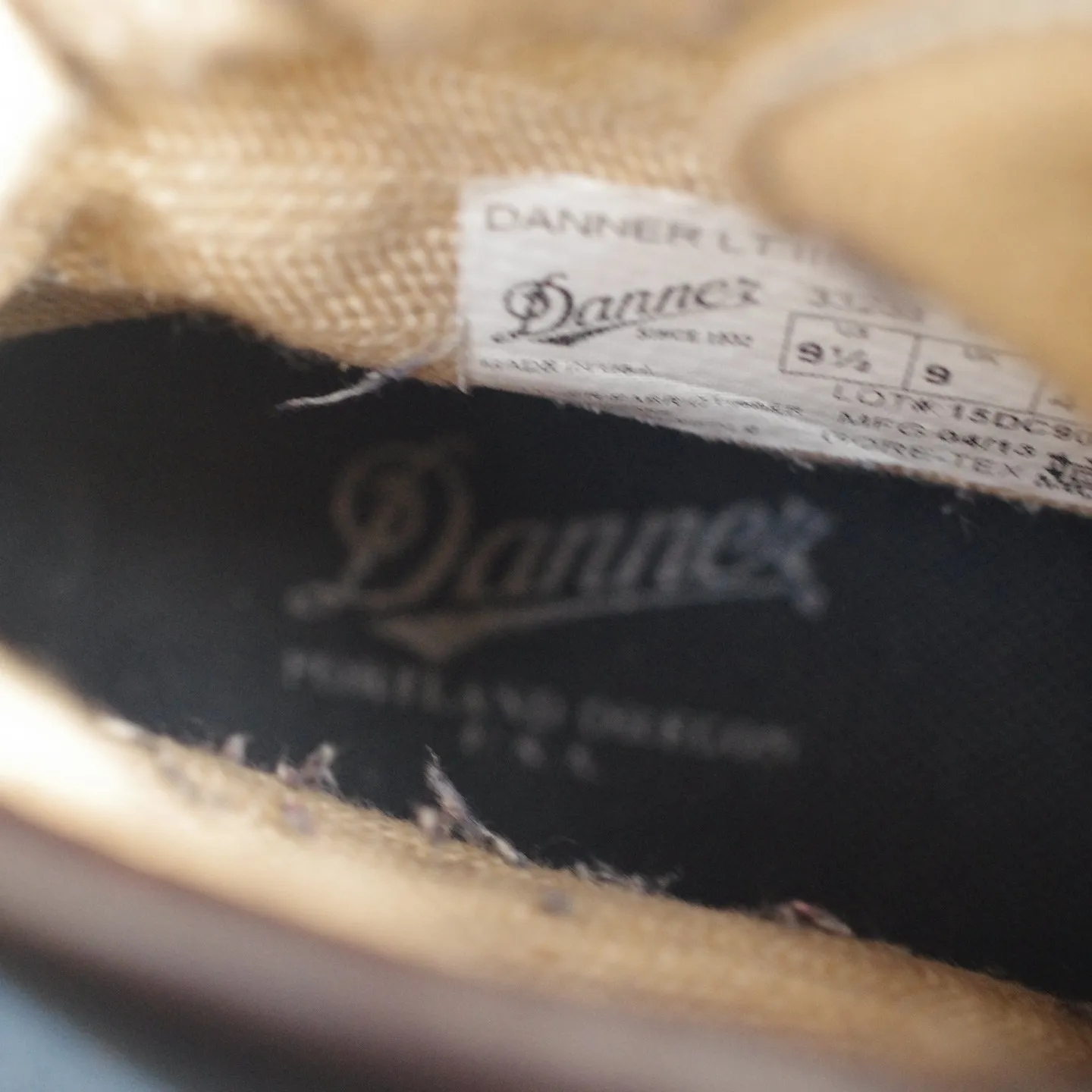 北海道　K様　Danner　LIGHTアウトソール交換修理　...