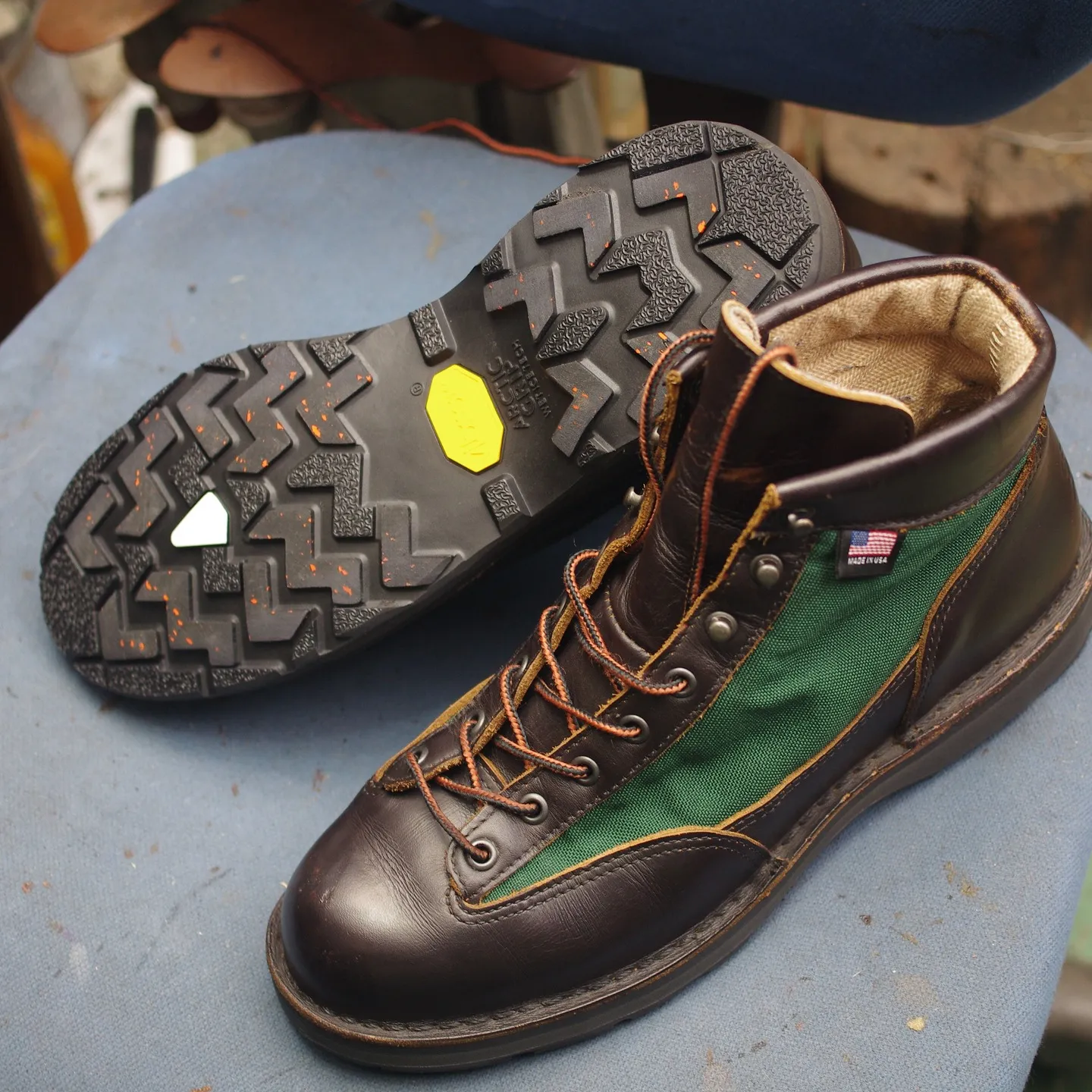 北海道　K様　Danner　LIGHTアウトソール交換修理　...