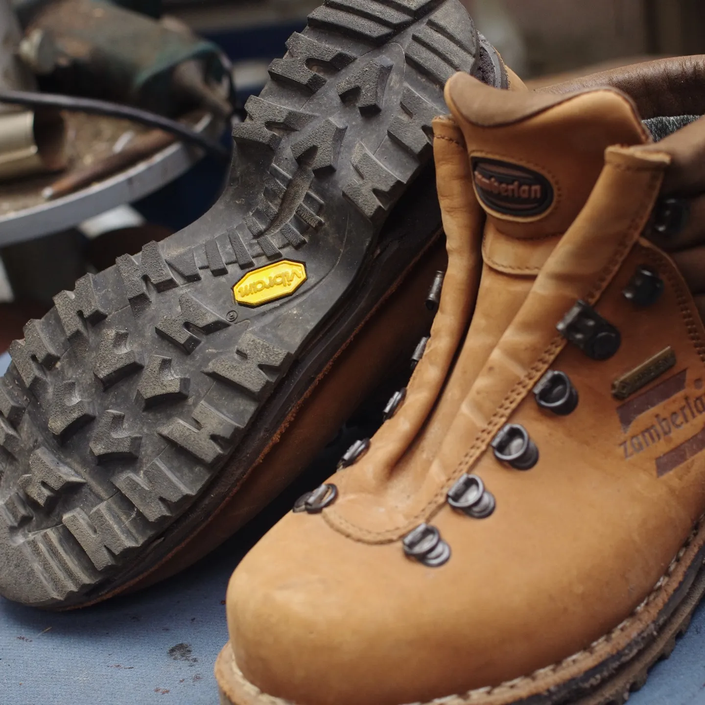 滋賀県　H様　Zamberlan　フジヤマ　オールソール交換...