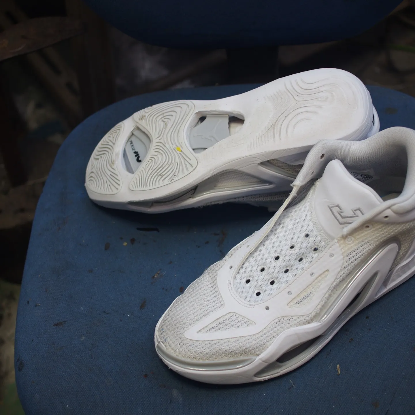 埼玉県　I様　NIKE　ジョーダンテイタム1　ソール張替え