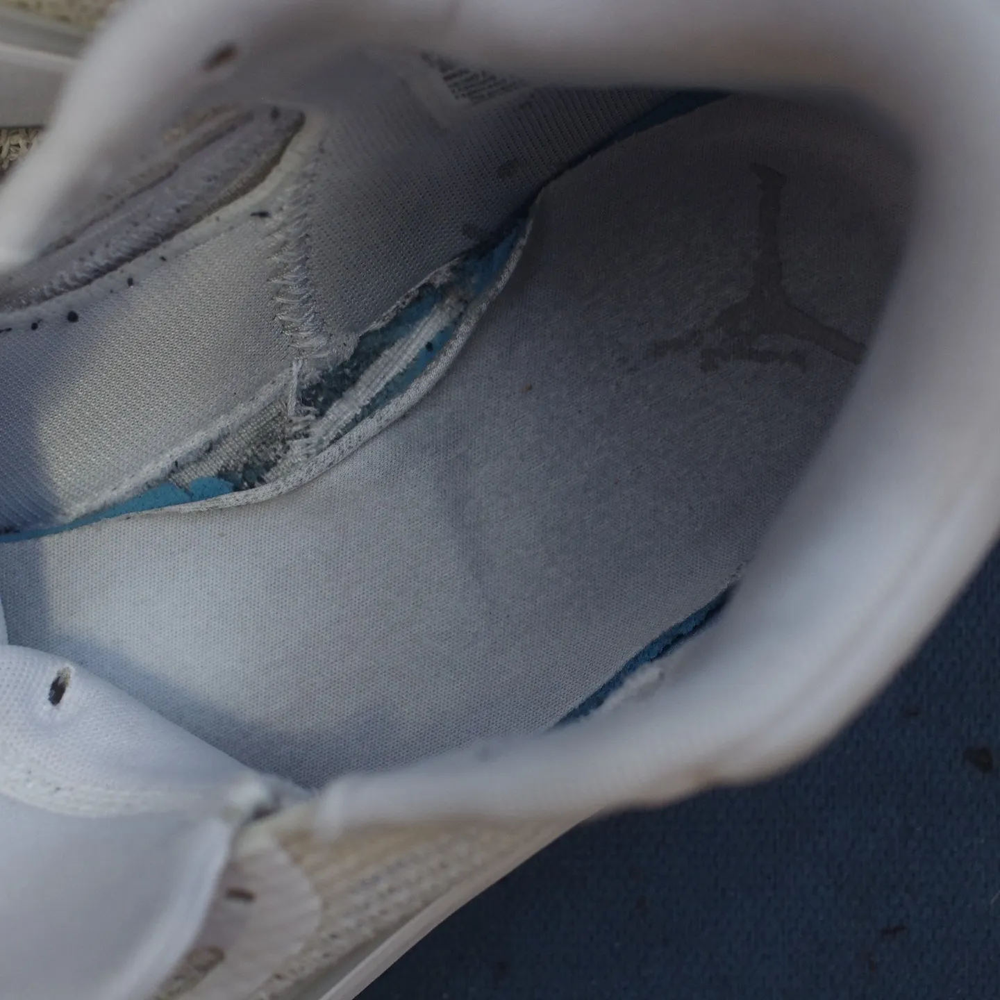 埼玉県　I様　NIKE　ジョーダンテイタム1　ソール張替え