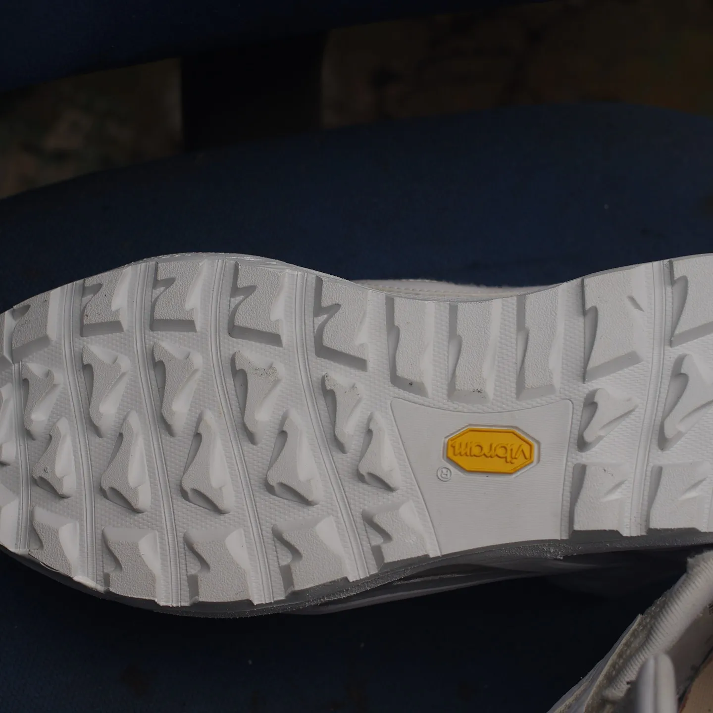 埼玉県　I様　NIKE　ジョーダンテイタム1　ソール張替え