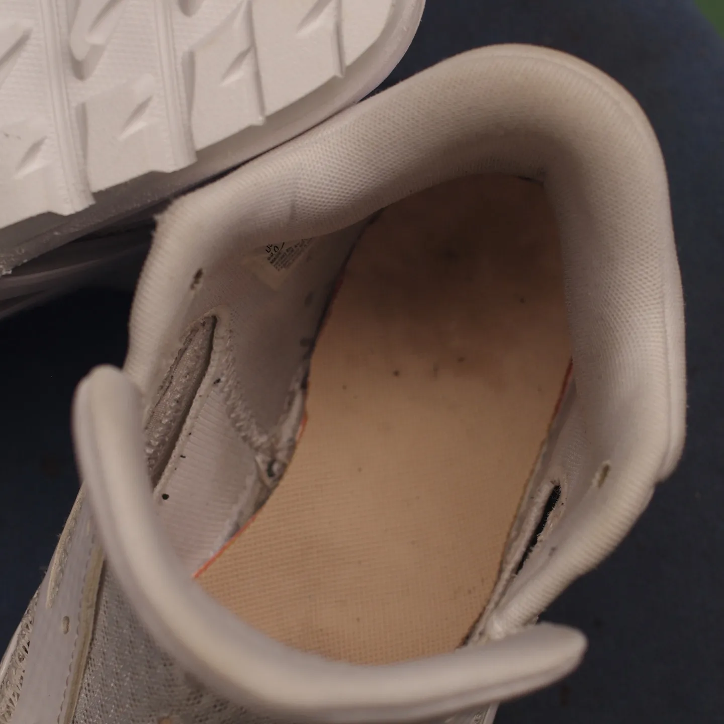 埼玉県　I様　NIKE　ジョーダンテイタム1　ソール張替え