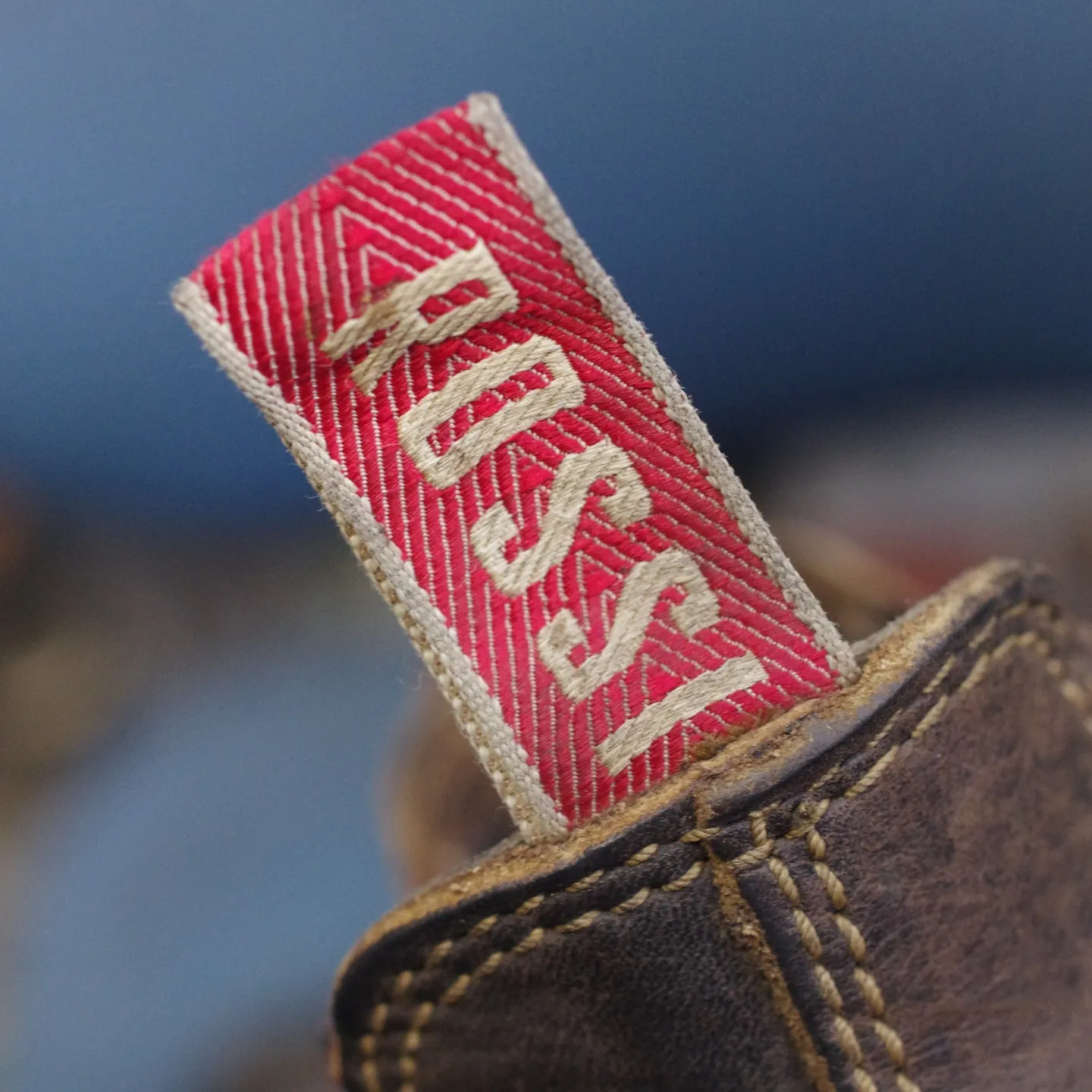 倉敷市のA様の大切なRossiサイドゴアブーツが、加水分解に...