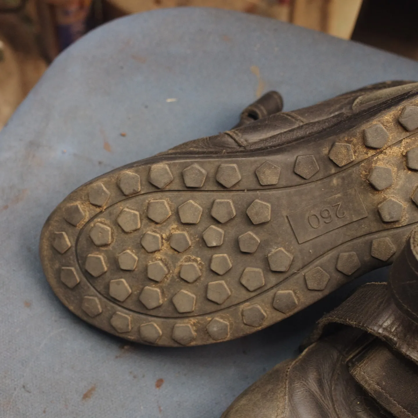 東京都にお住まいのS様からお預かりしたジャーマントレーナー👟...