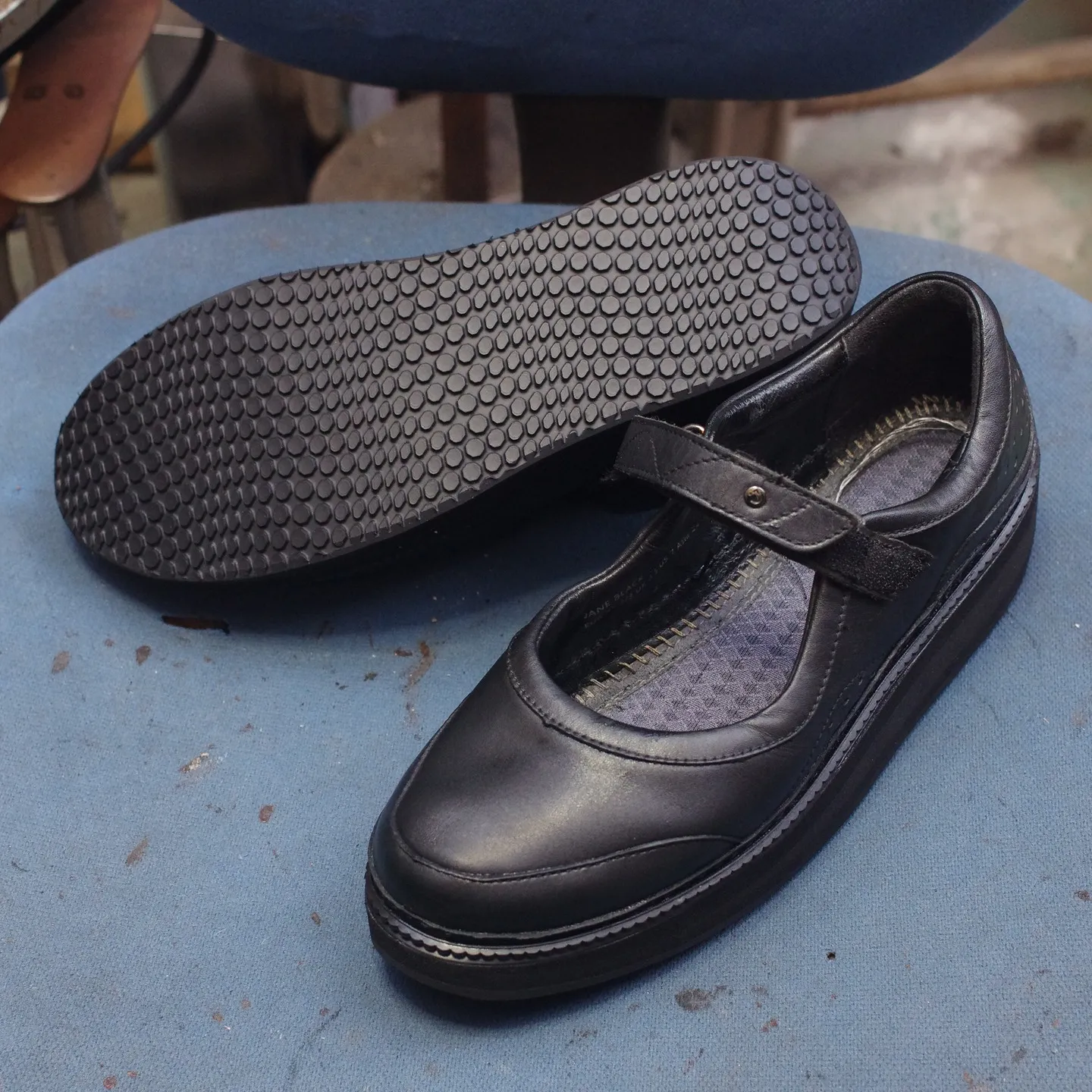 東京都のN様の大切なJoyaウォーキングシューズを、再び快適...