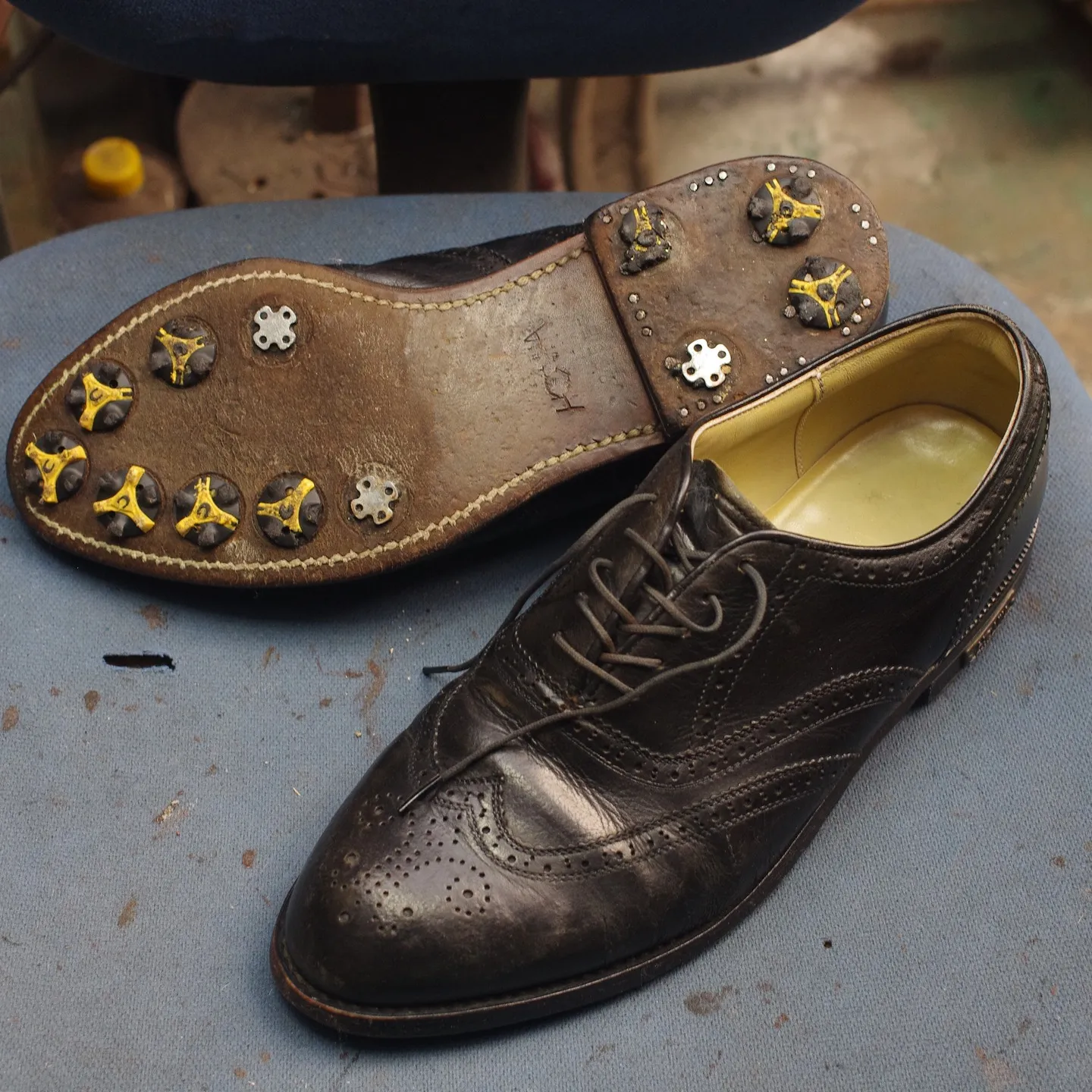 福岡県のS様からお預かりした、本間ゴルフシューズの修理が完了...