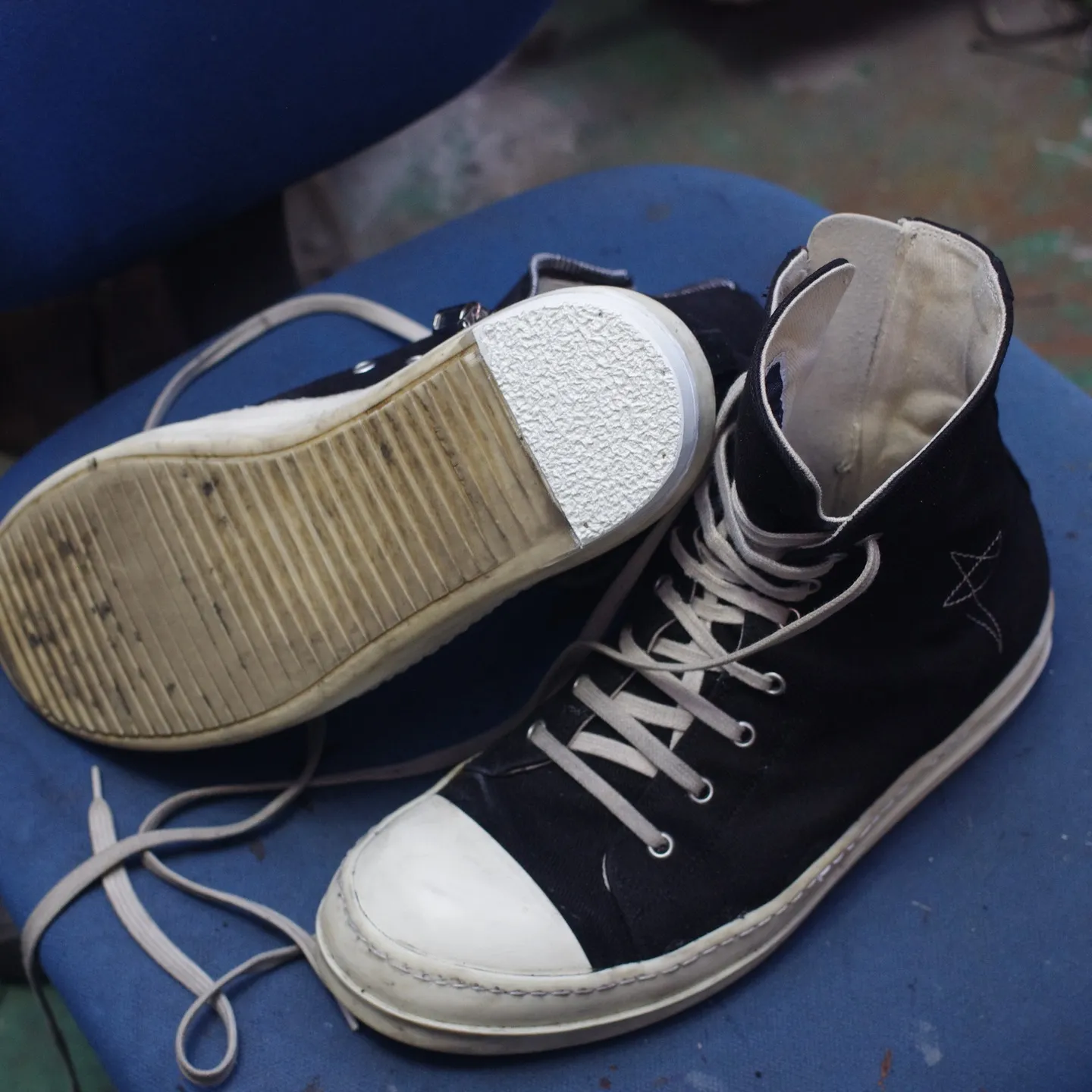 神奈川県にお住まいのS様よりお預かりしたリックオエンスのスニ...