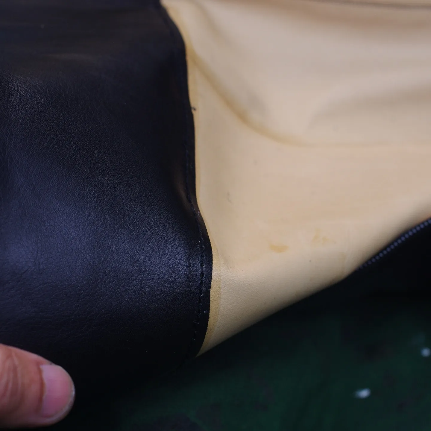 今年も靴修理大作戦!👢大阪府のK様の婦人ロングブーツを新しい...