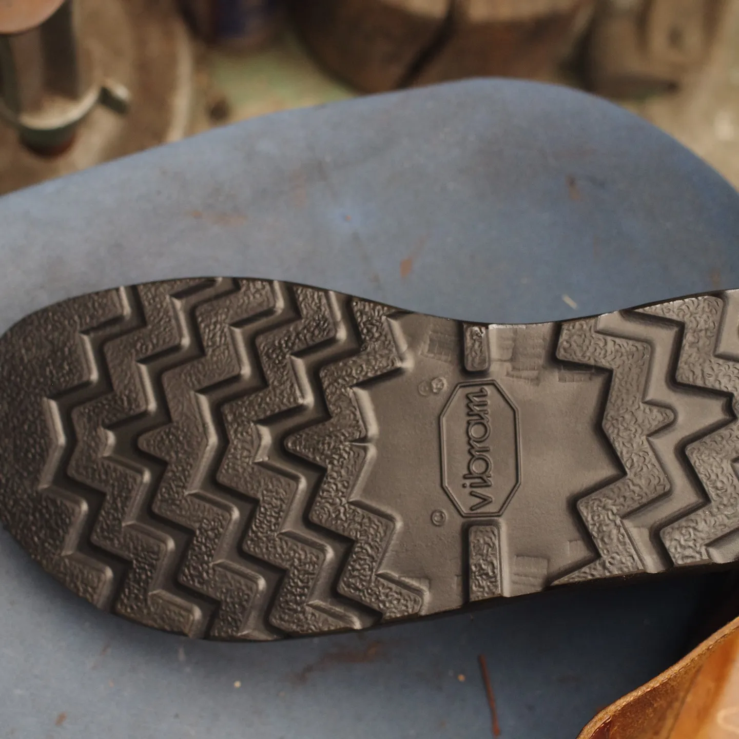 神奈川県のH様よりお預かりしたClarksデザートトレックの...