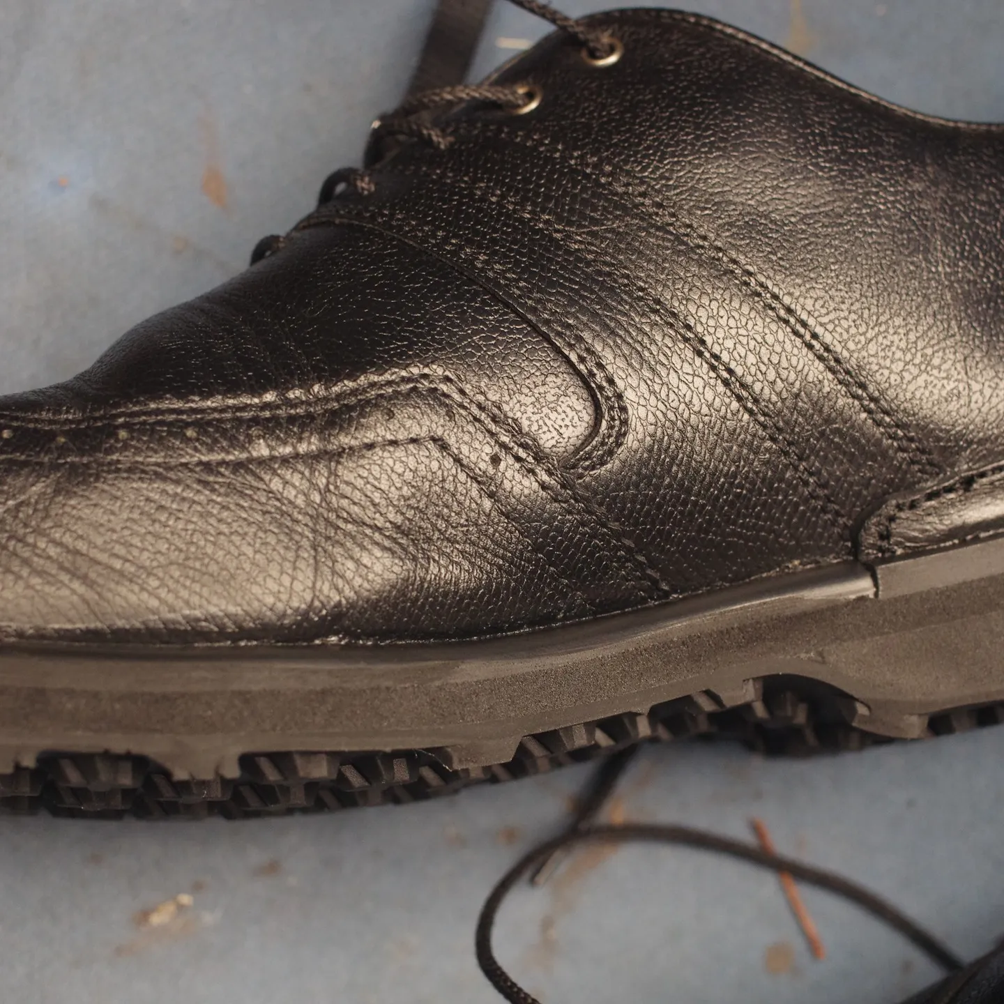 宮崎県のF様よりお預かりしたMizunoゴルフシューズが完全...