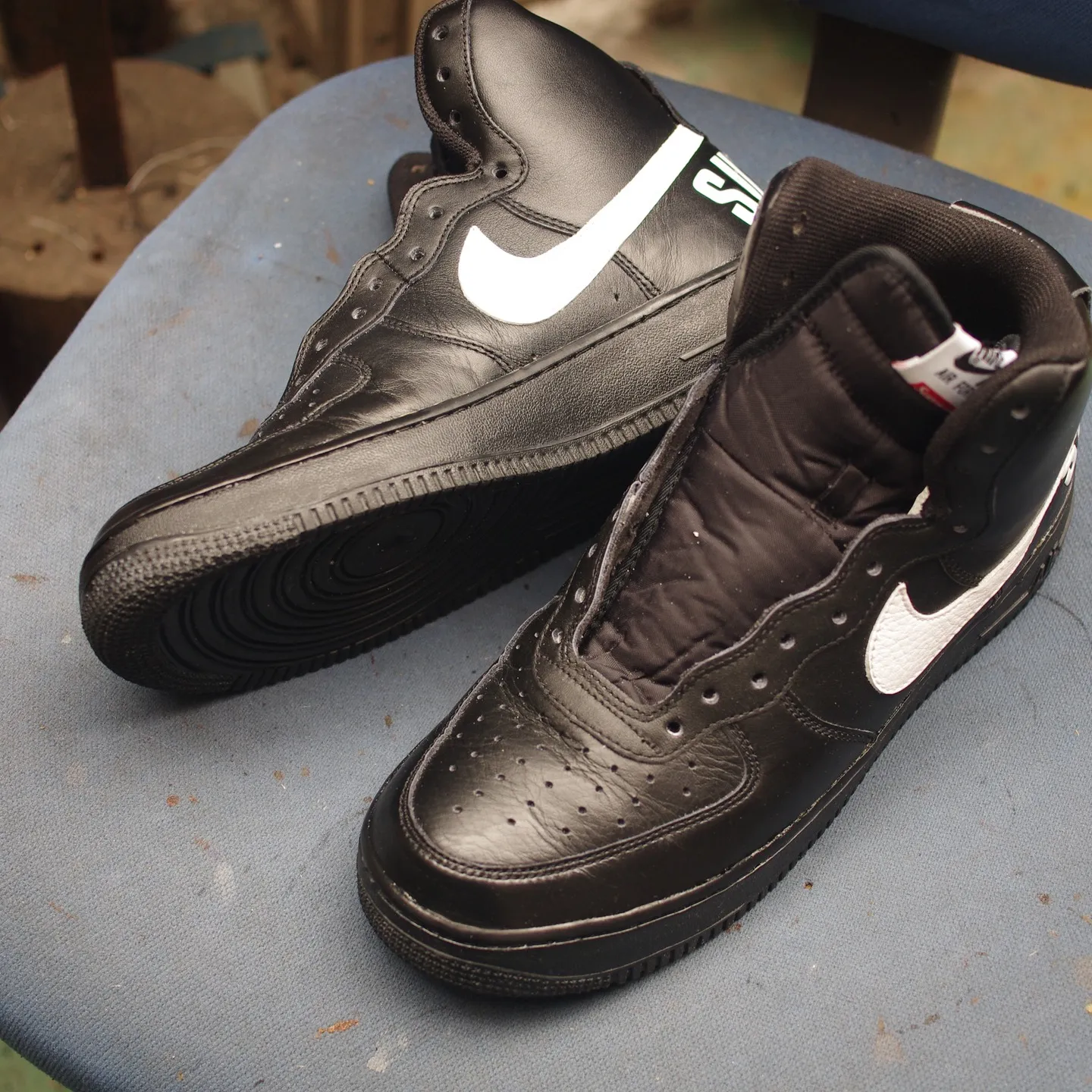 大阪府のK様、こんにちは👋✨今回は、NIKEエアフォース1の...