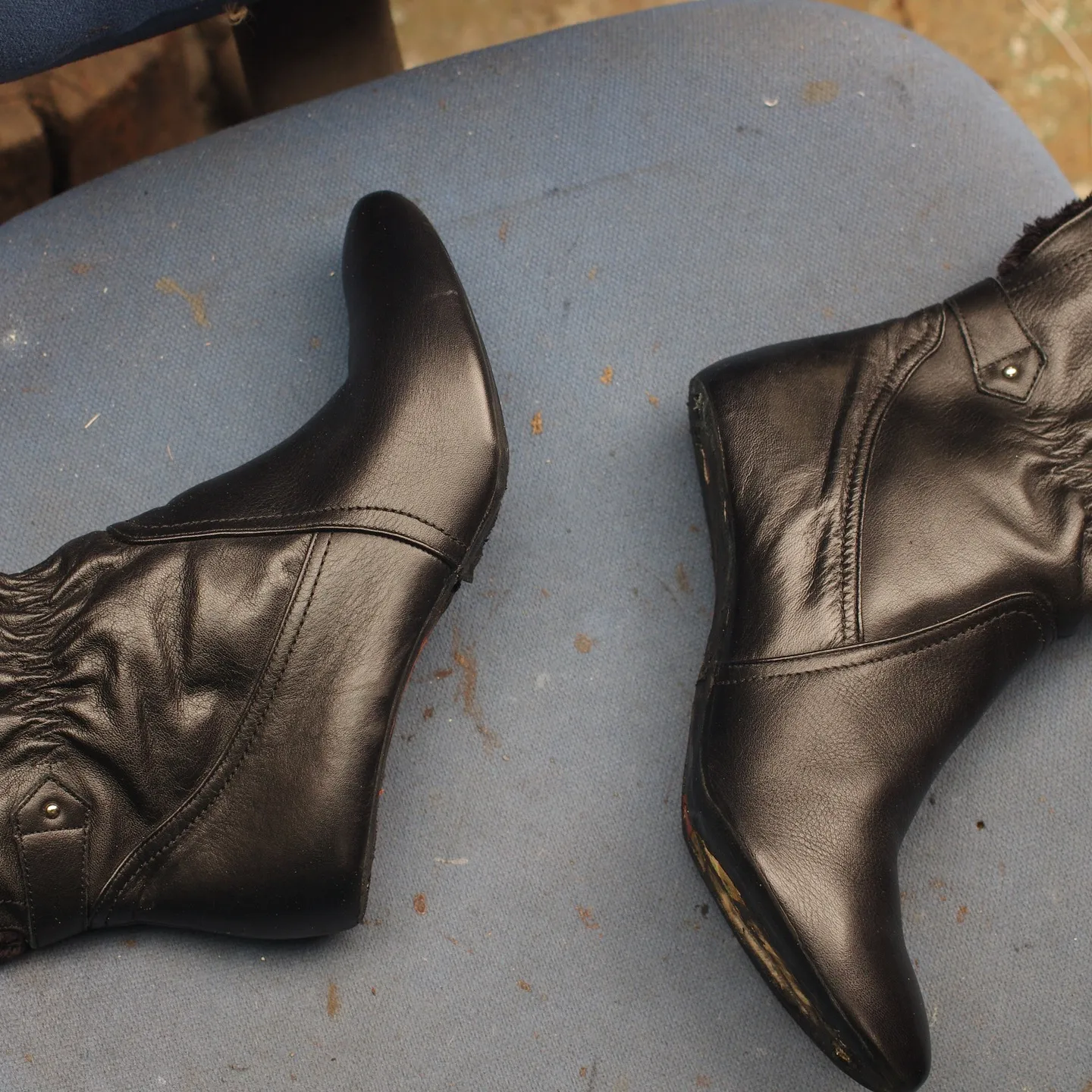 笠岡市のH様よりご依頼いただきました婦人ショートブーツのオー...