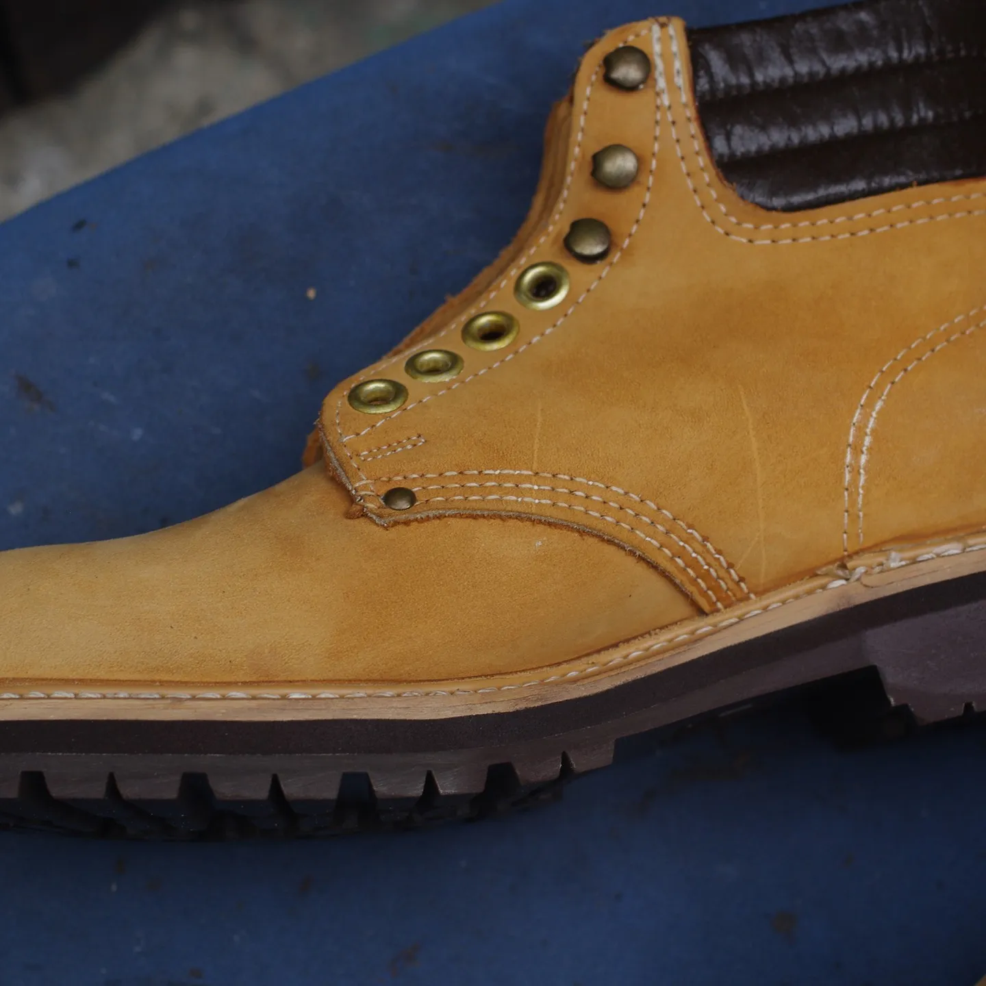 当店にまた素敵な修理例が登場です👞✨。