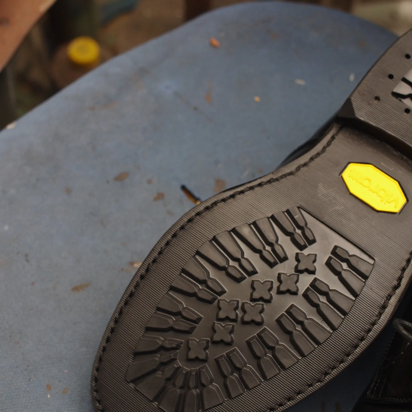 倉敷市の I 様からご依頼いただいたリーガルの紳士革靴を、オ...