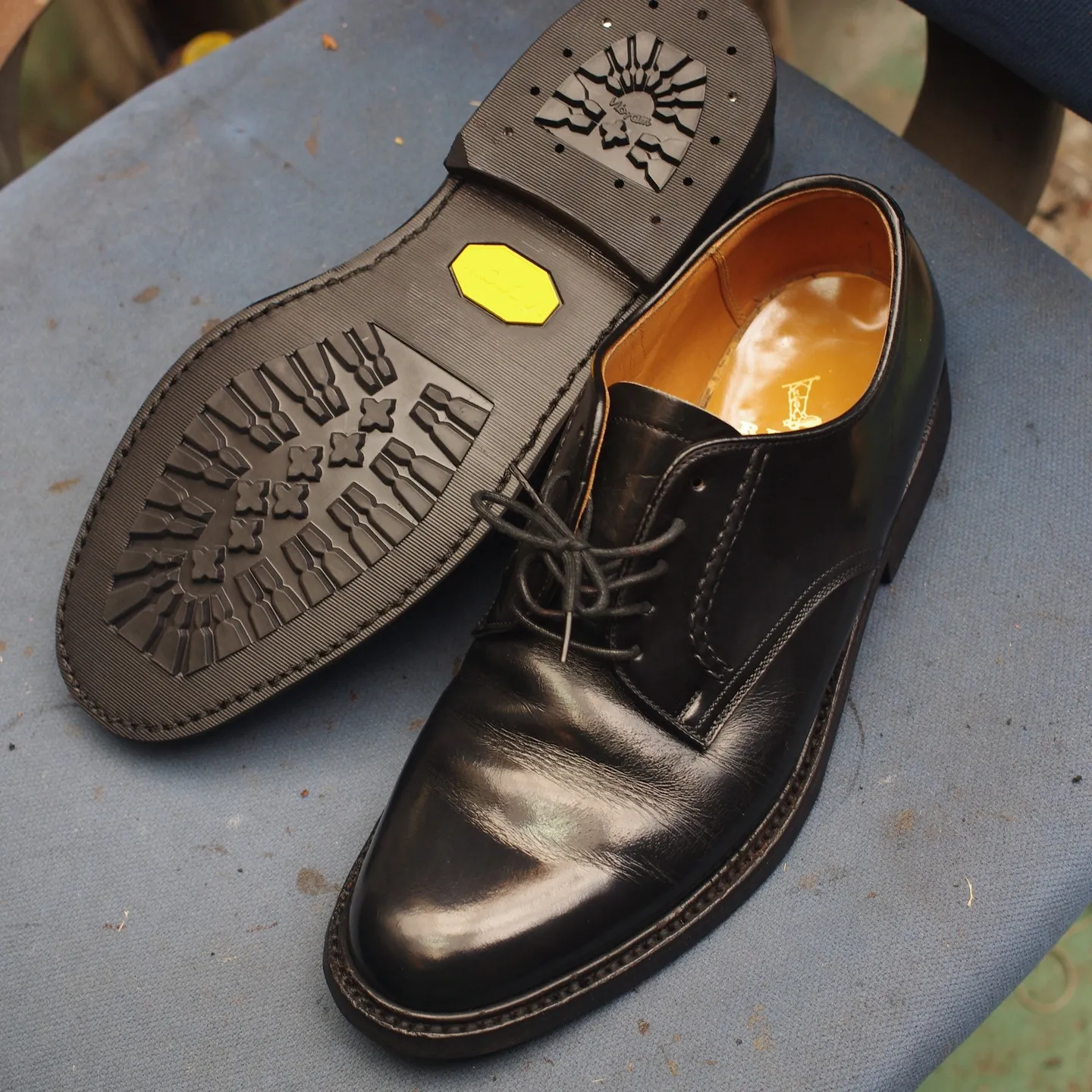 倉敷市の I 様からご依頼いただいたリーガルの紳士革靴を、オ...